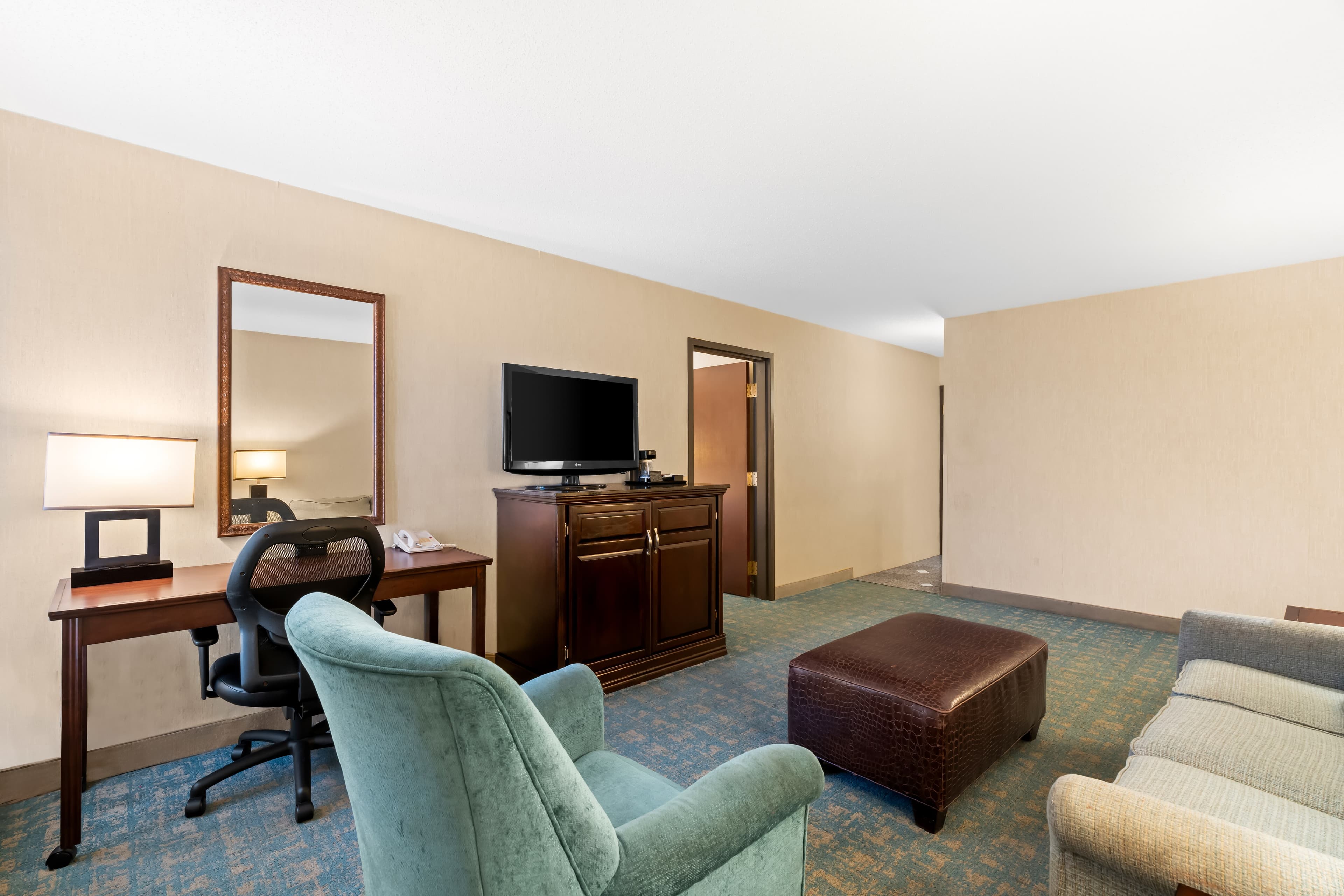 Prado Hotel — 30