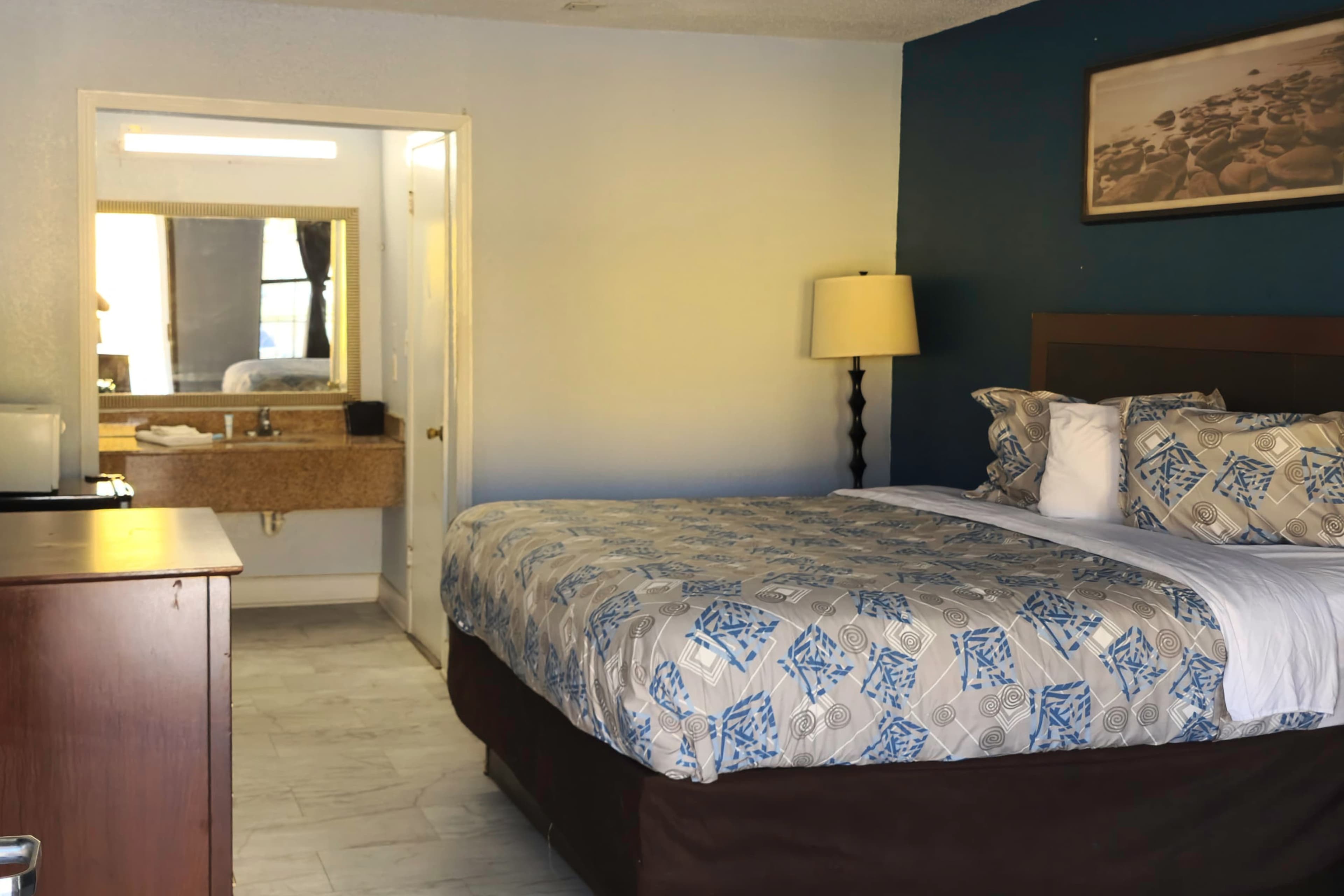 Rodeway Inn Hattiesburg North — 7