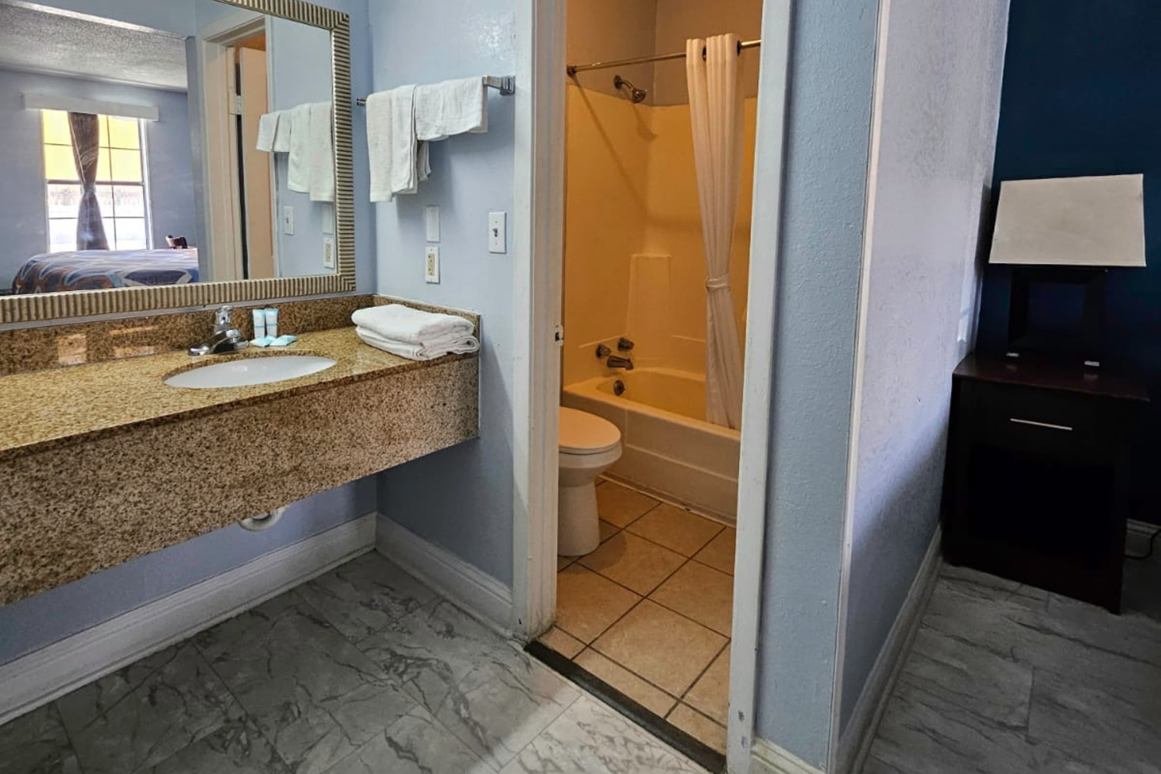 Rodeway Inn Hattiesburg North — 11