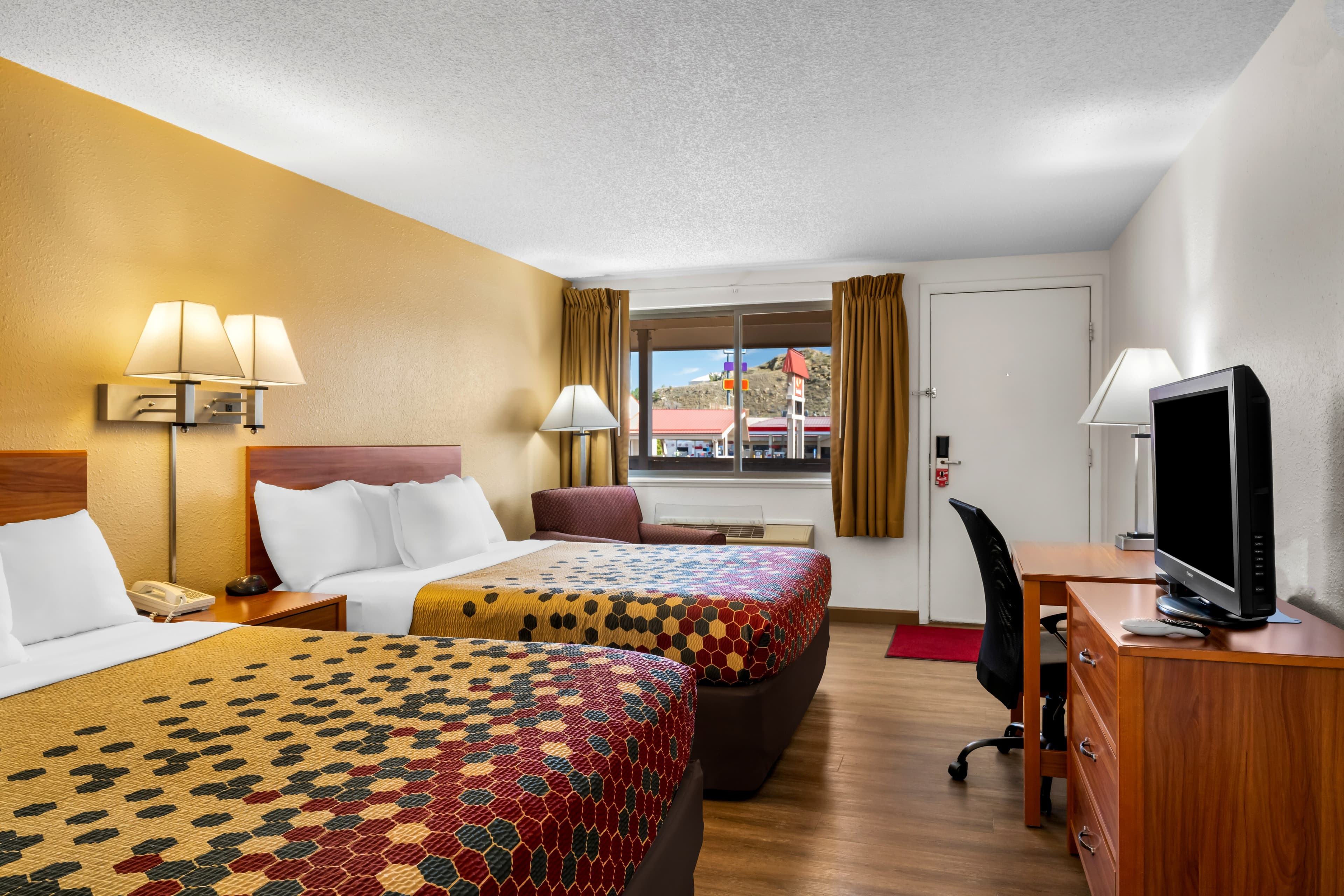 Econo Lodge Miles City I-94 — 36