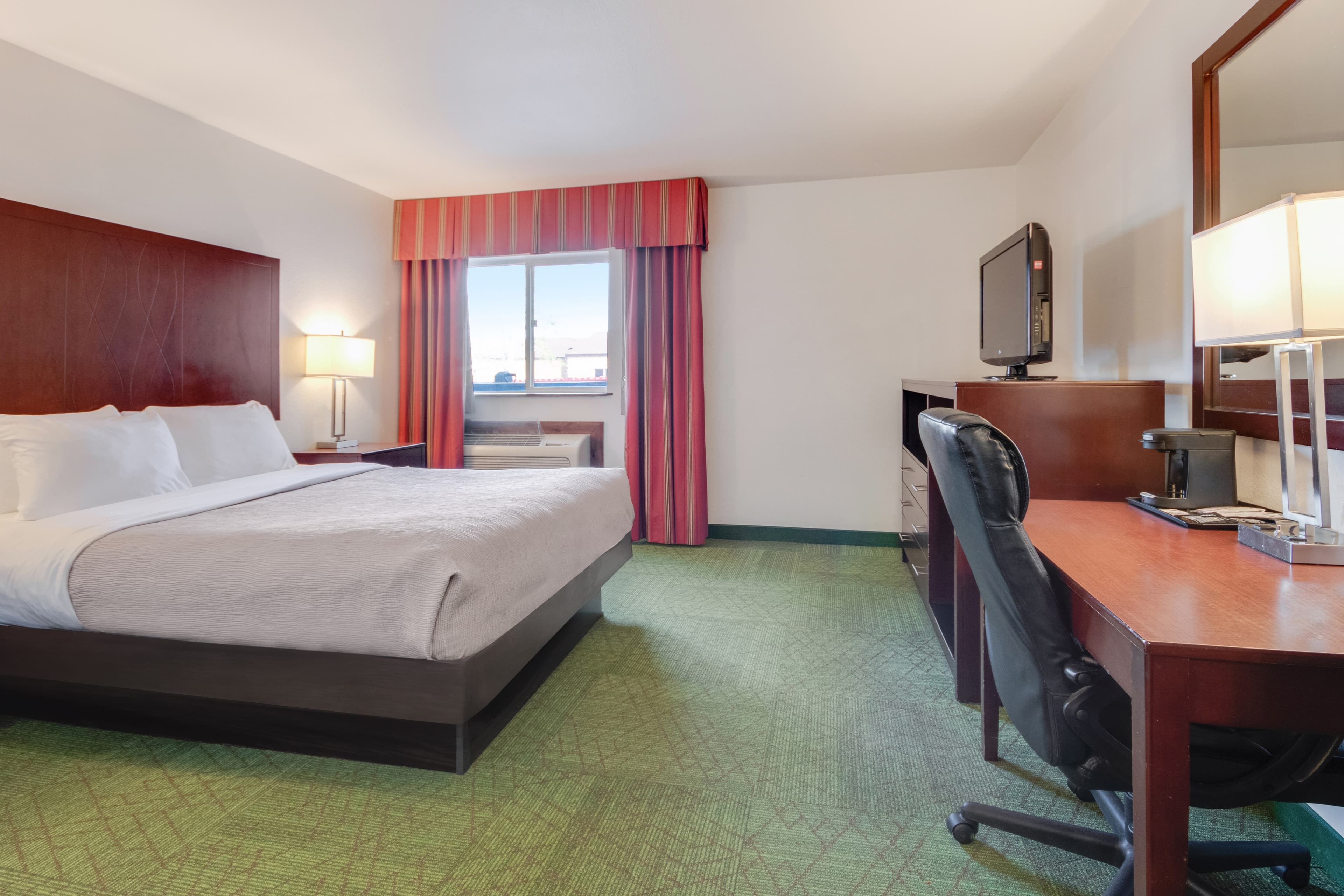 Quality Inn Belgrade - Bozeman Yellowstone Airport - Image 2