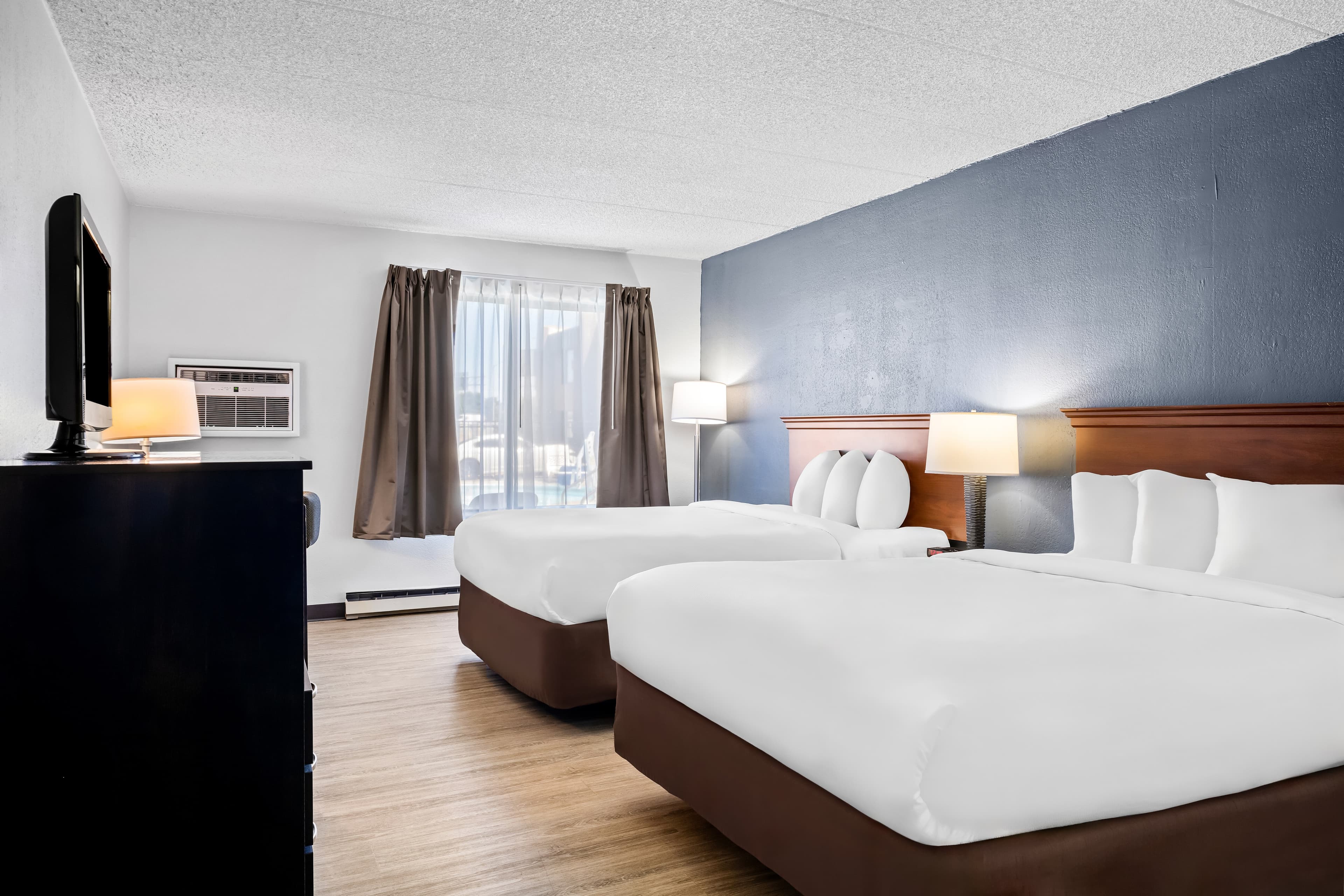 Econo Lodge Billings — 7