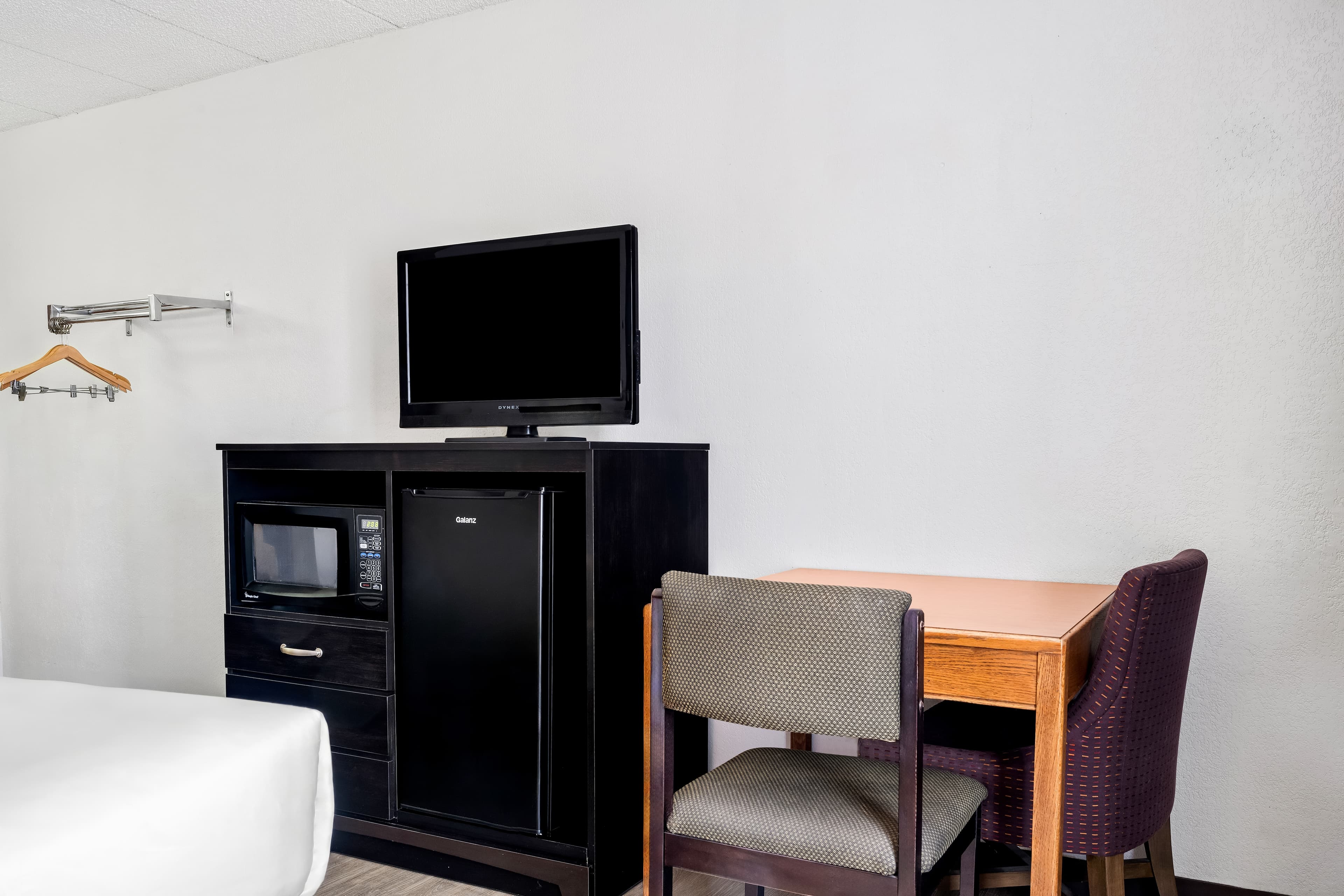 Econo Lodge Billings — 12