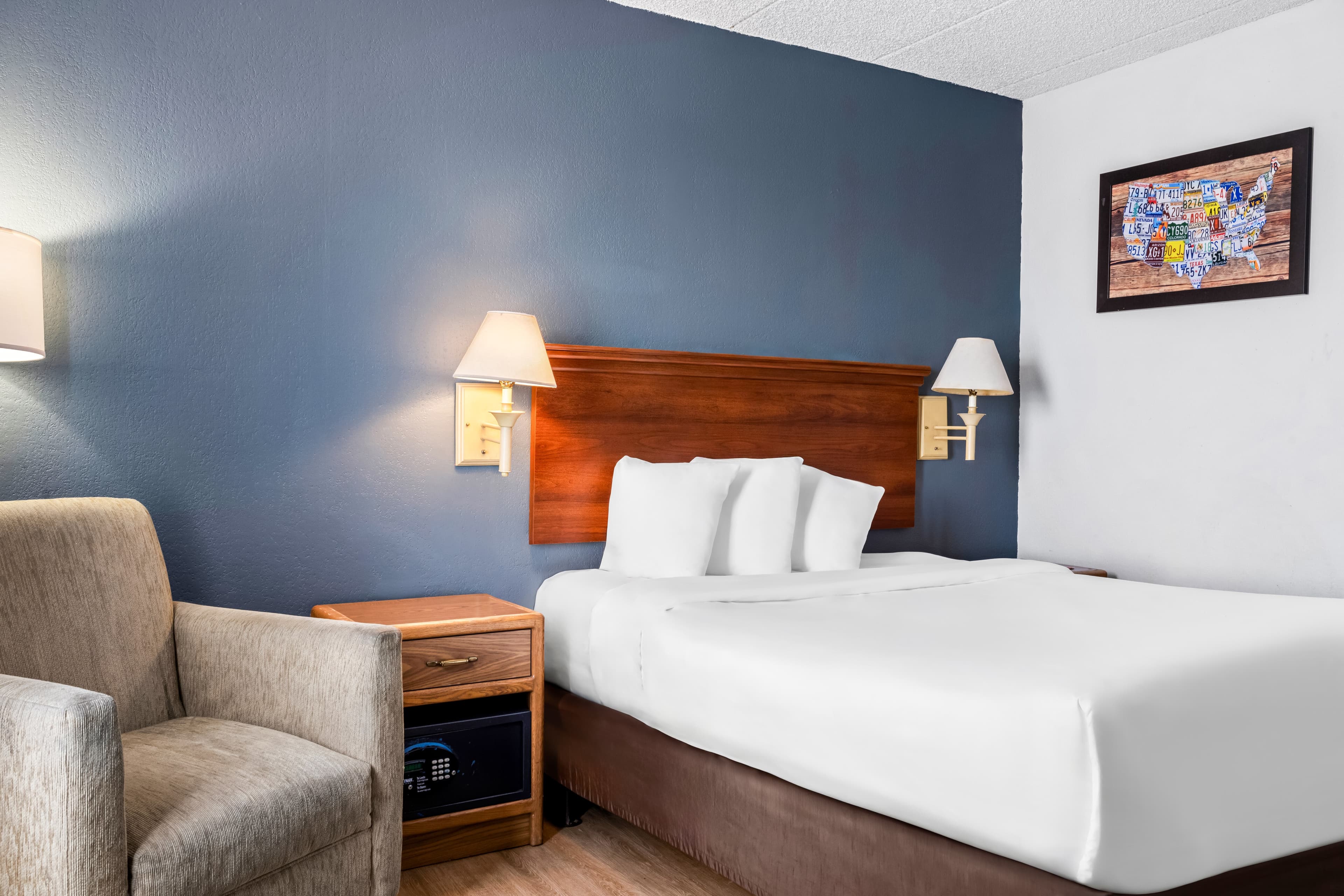 Econo Lodge Billings — 13