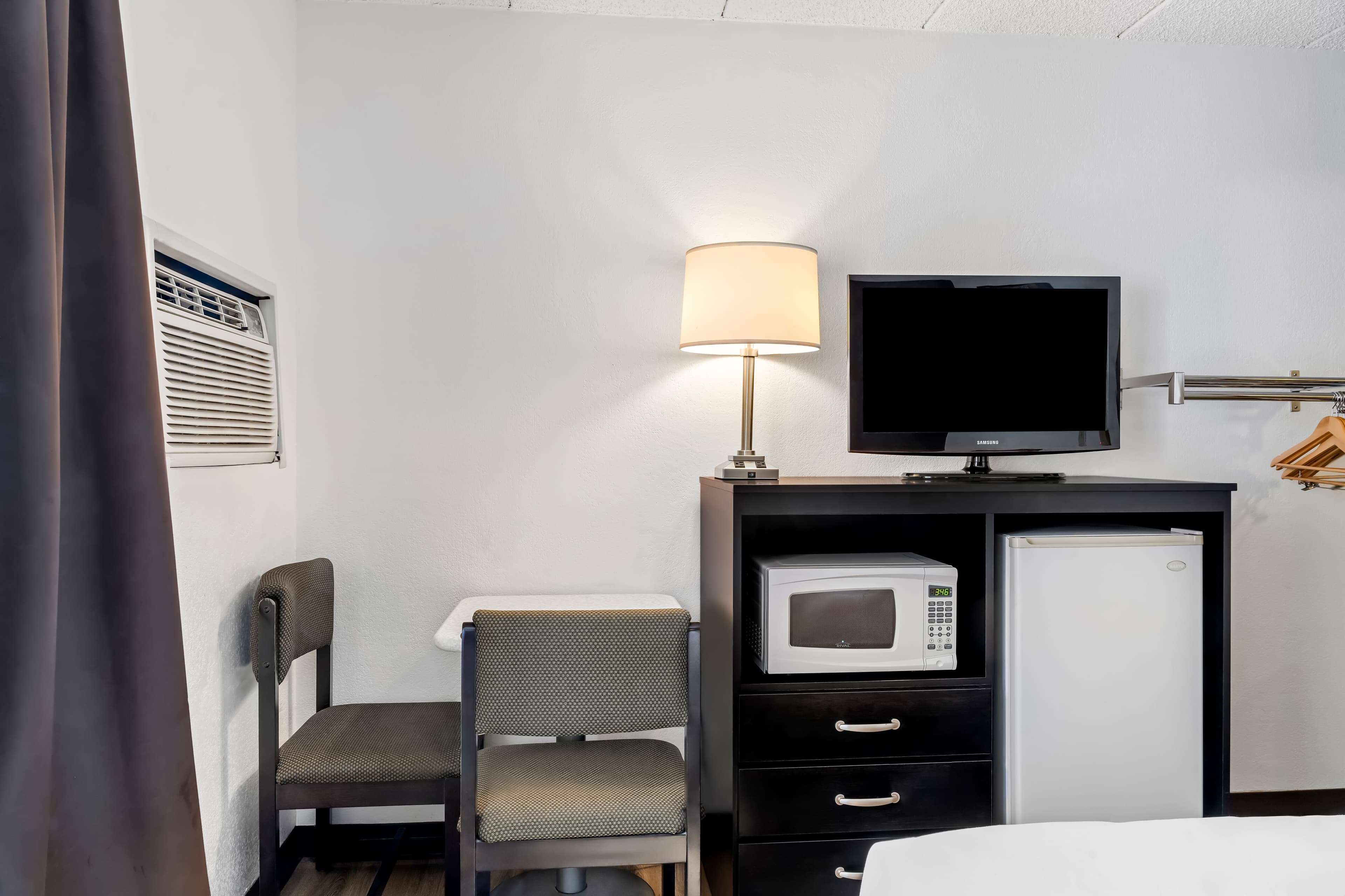 Econo Lodge Billings - Image 5