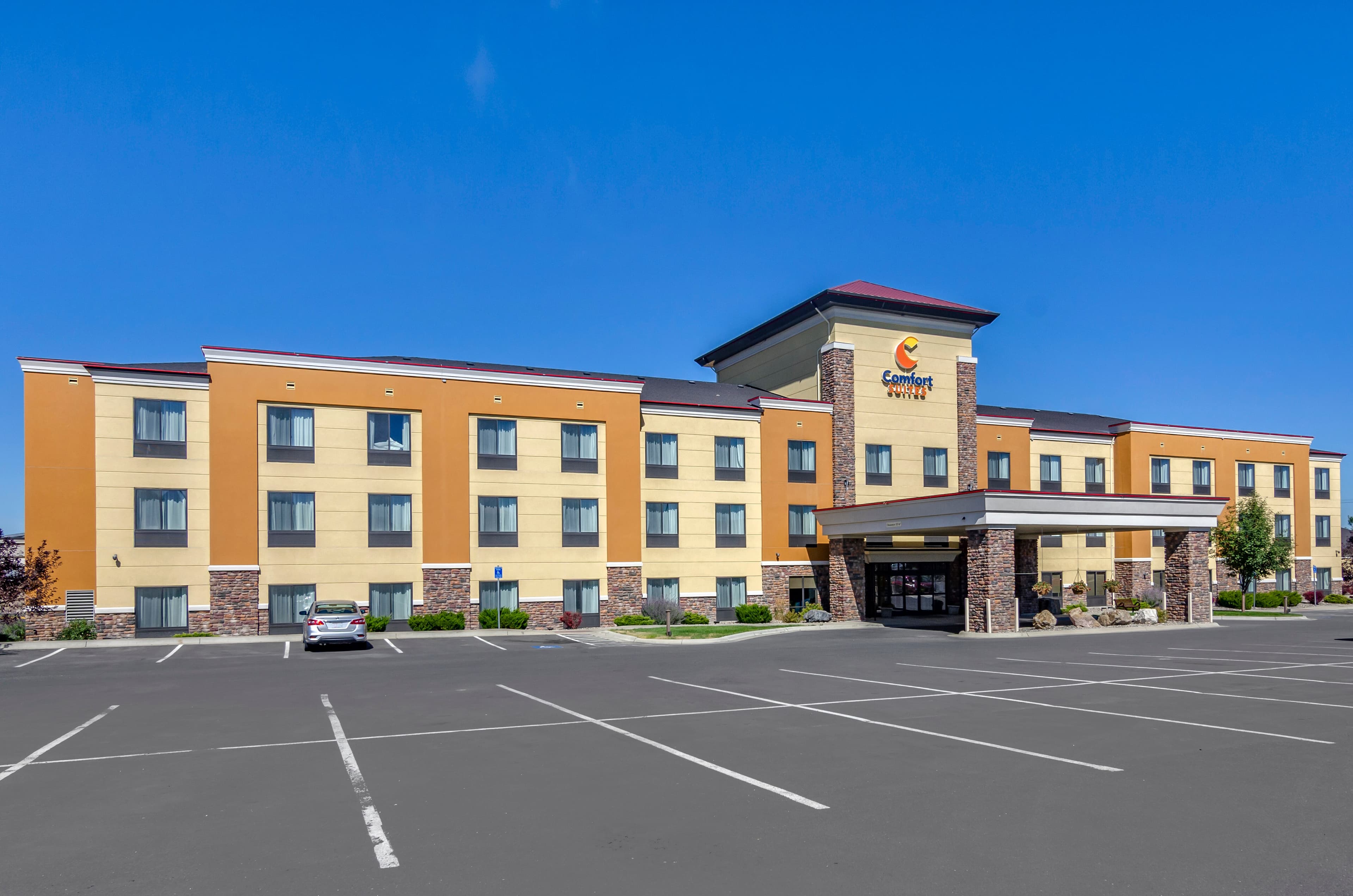 Comfort Suites Helena Airport - Image 1