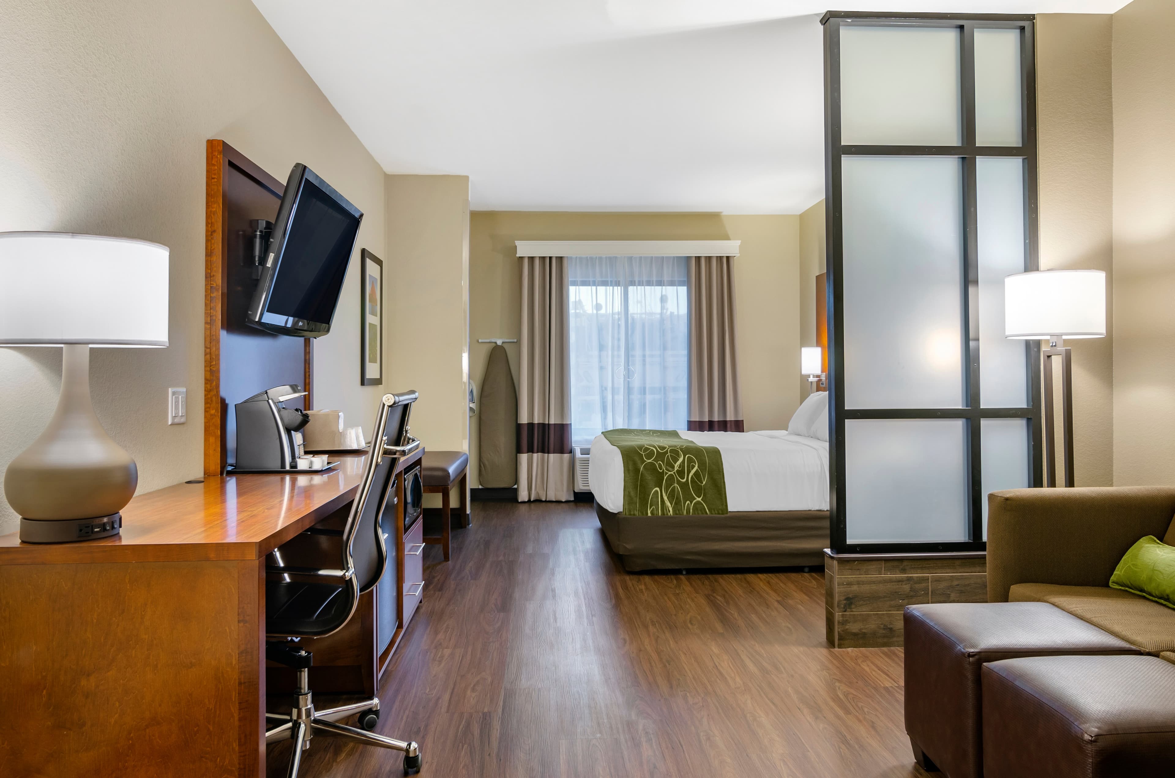 Comfort Suites Helena Airport - Image 4