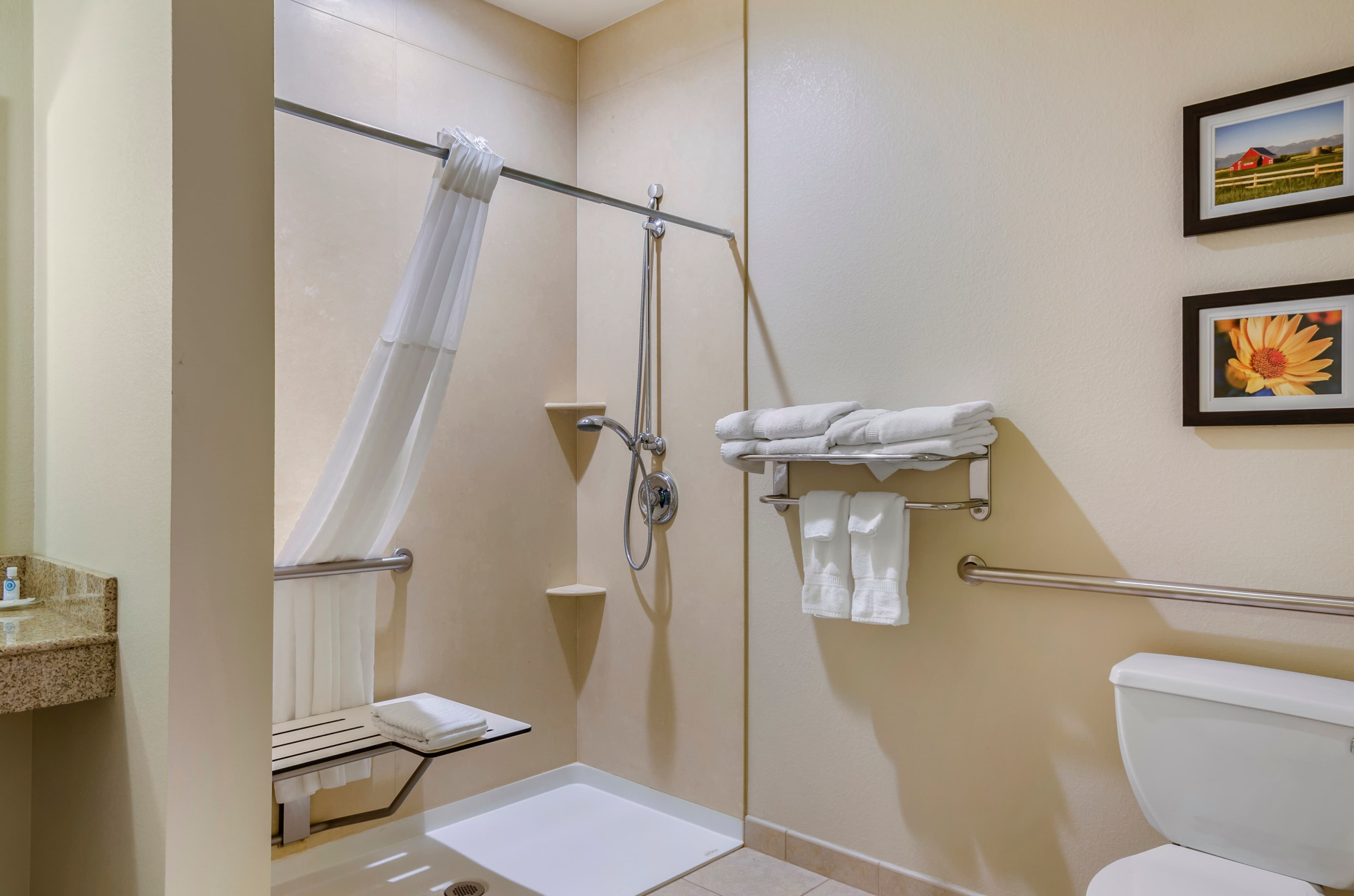Comfort Suites Helena Airport - Image 5