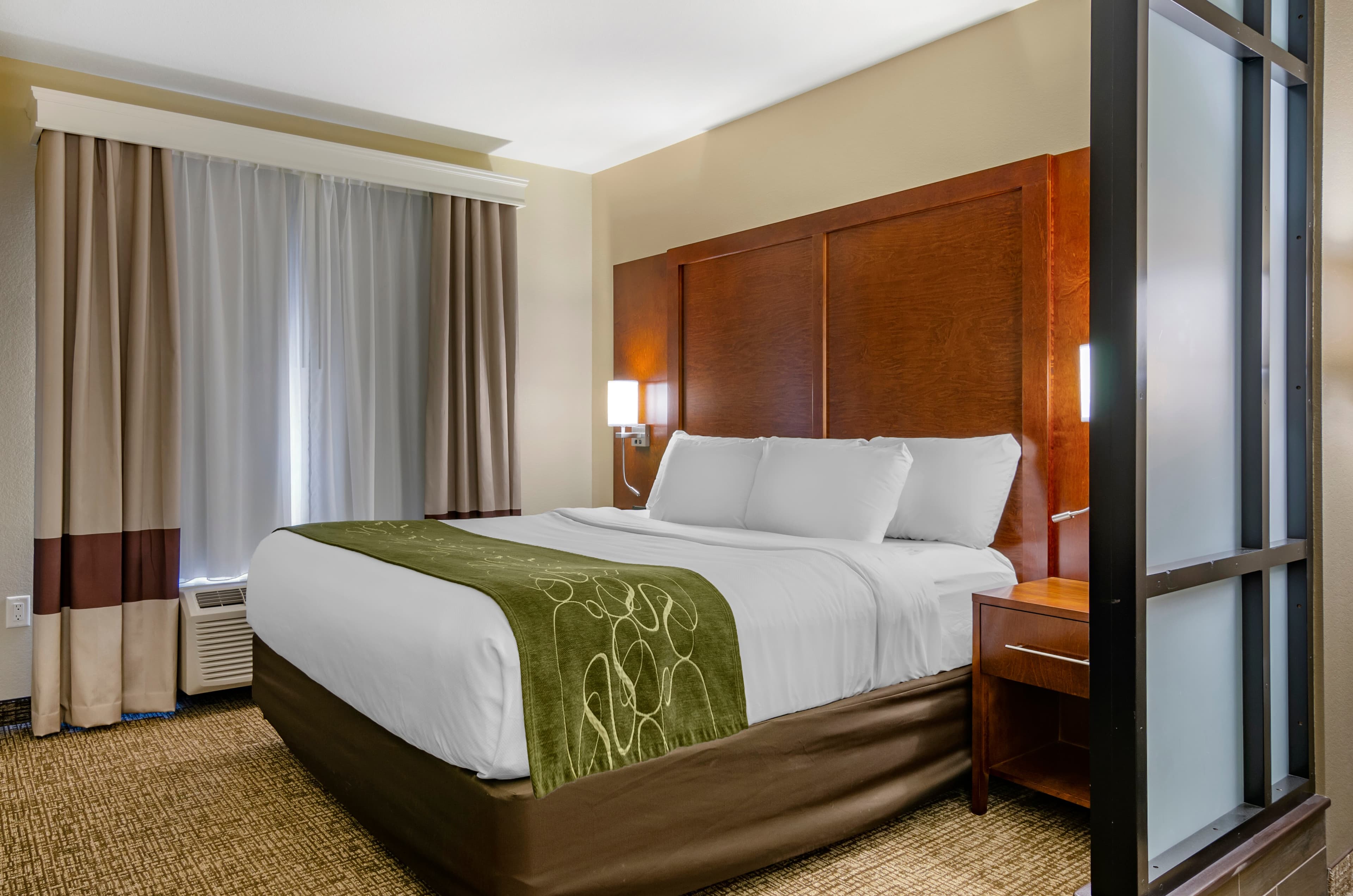 Comfort Suites Helena Airport — 12