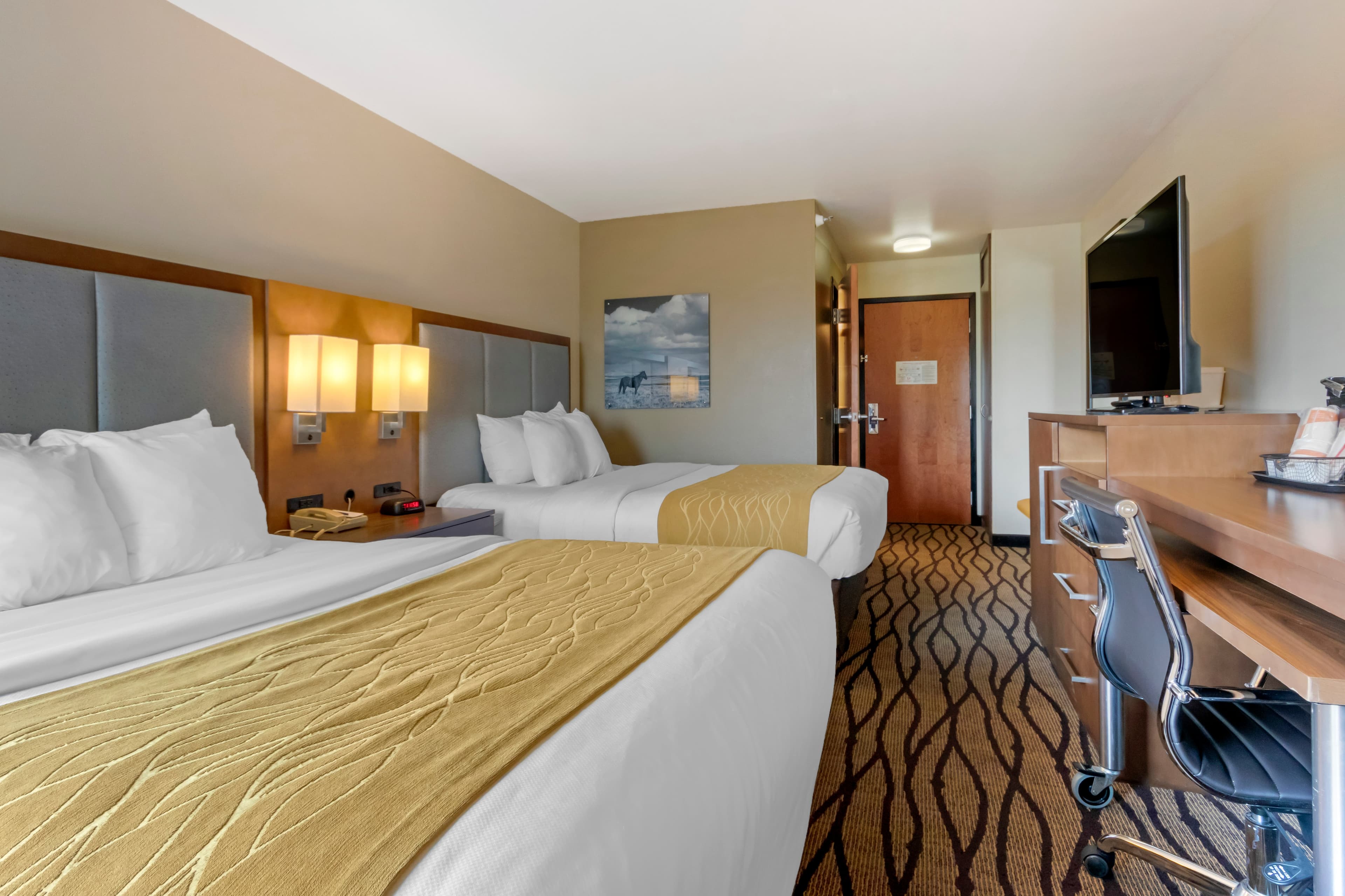 Comfort Inn & Suites Market - Airport — 15