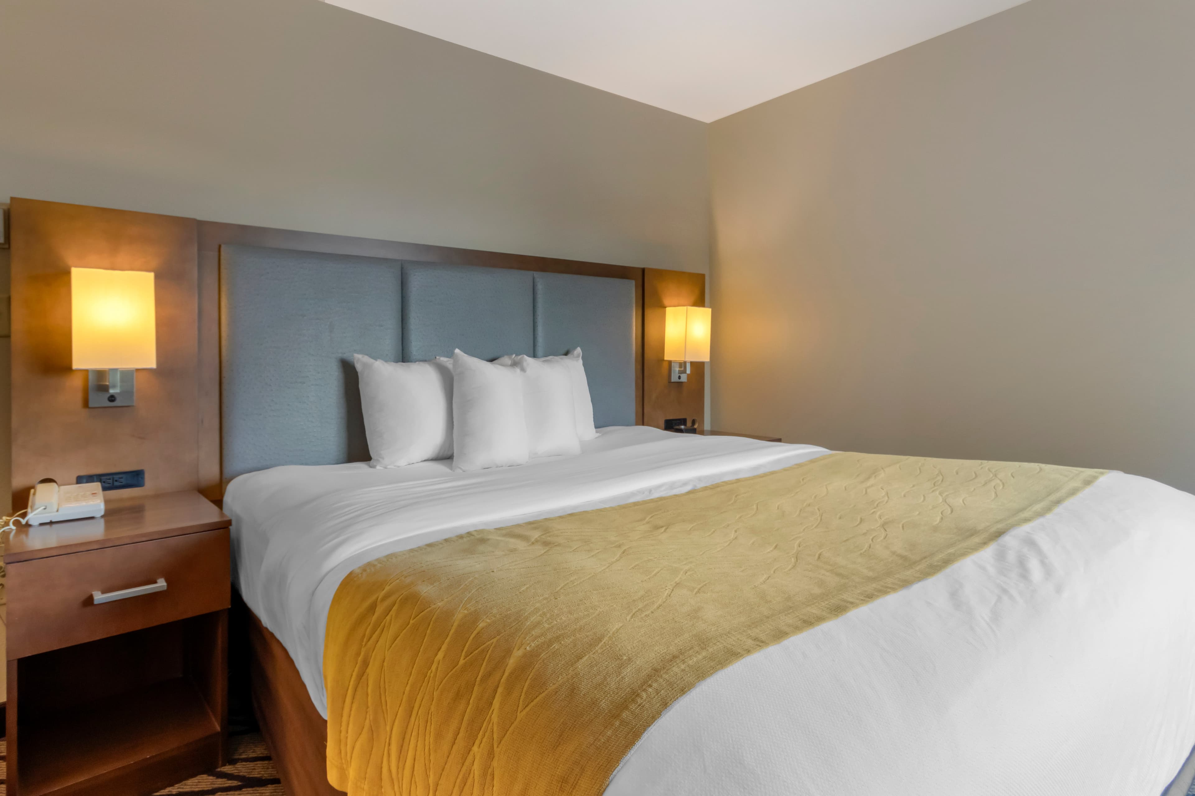 Comfort Inn & Suites Market - Airport — 20