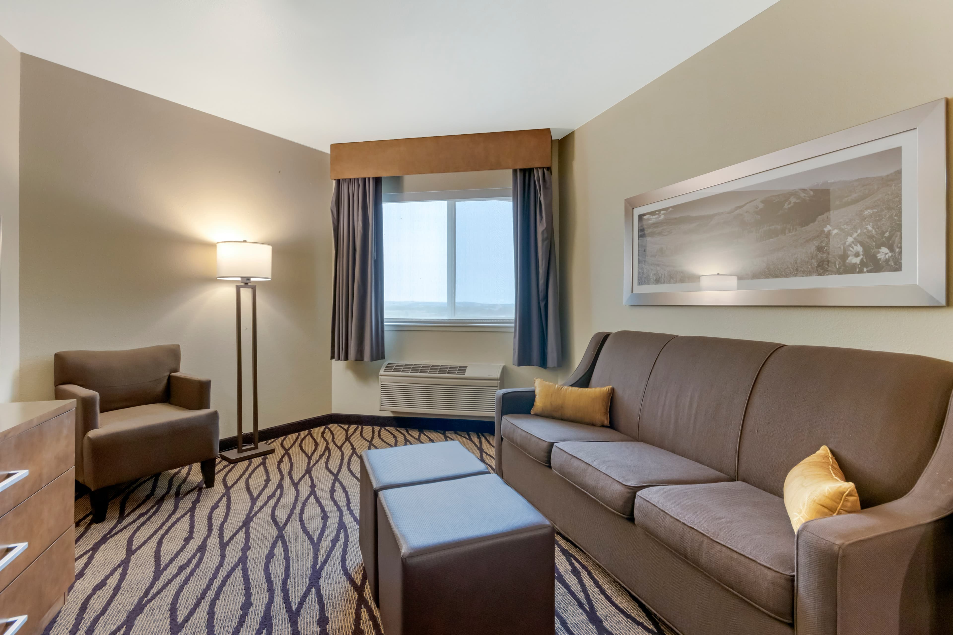 Comfort Inn & Suites Market - Airport — 24