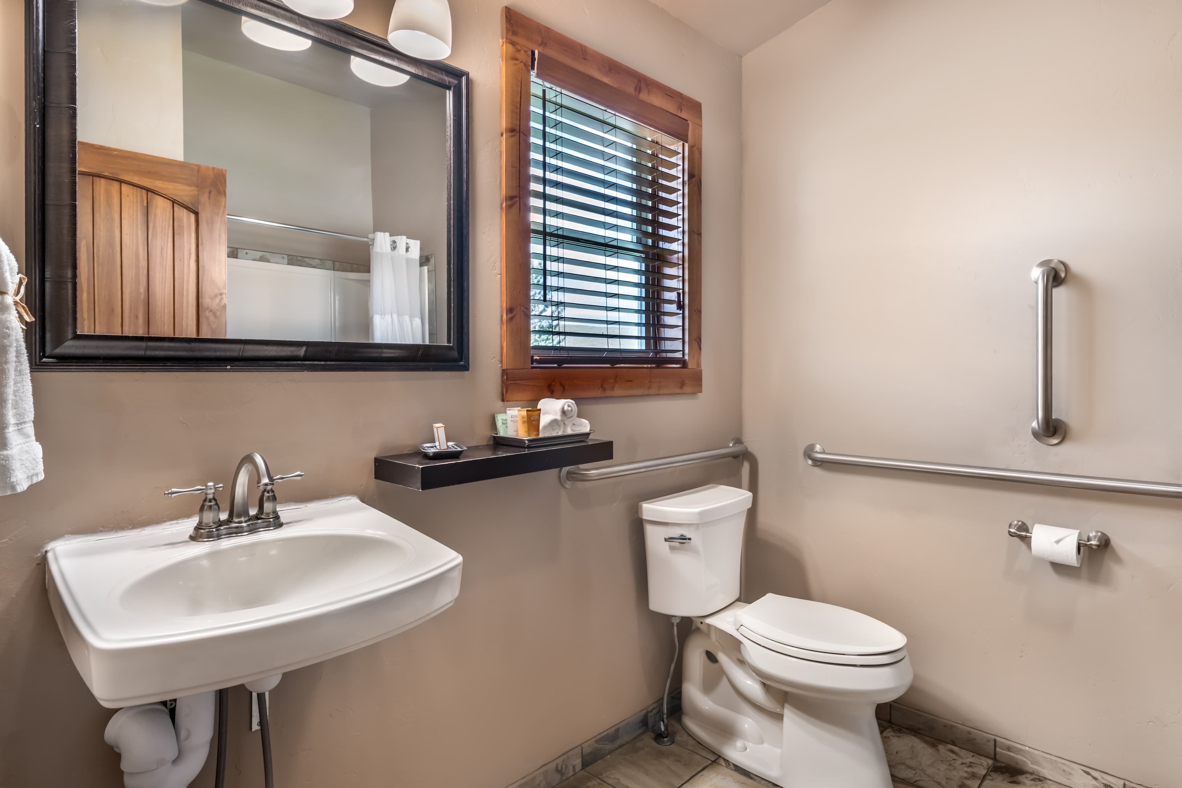 Yellowstone Valley Lodge, an Ascend Collection Hotel — 7