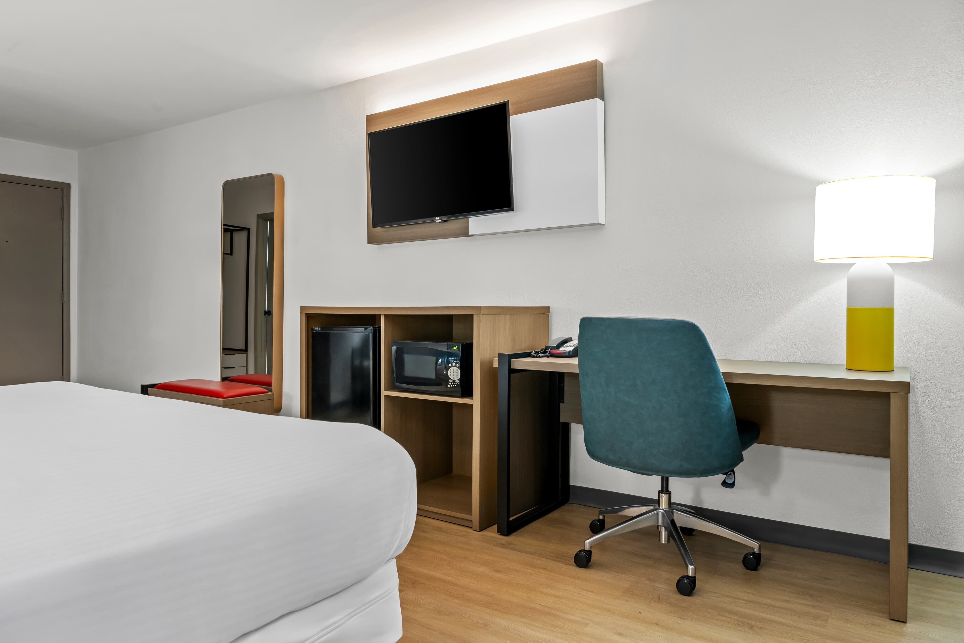 Comfort Inn & Suites — 10