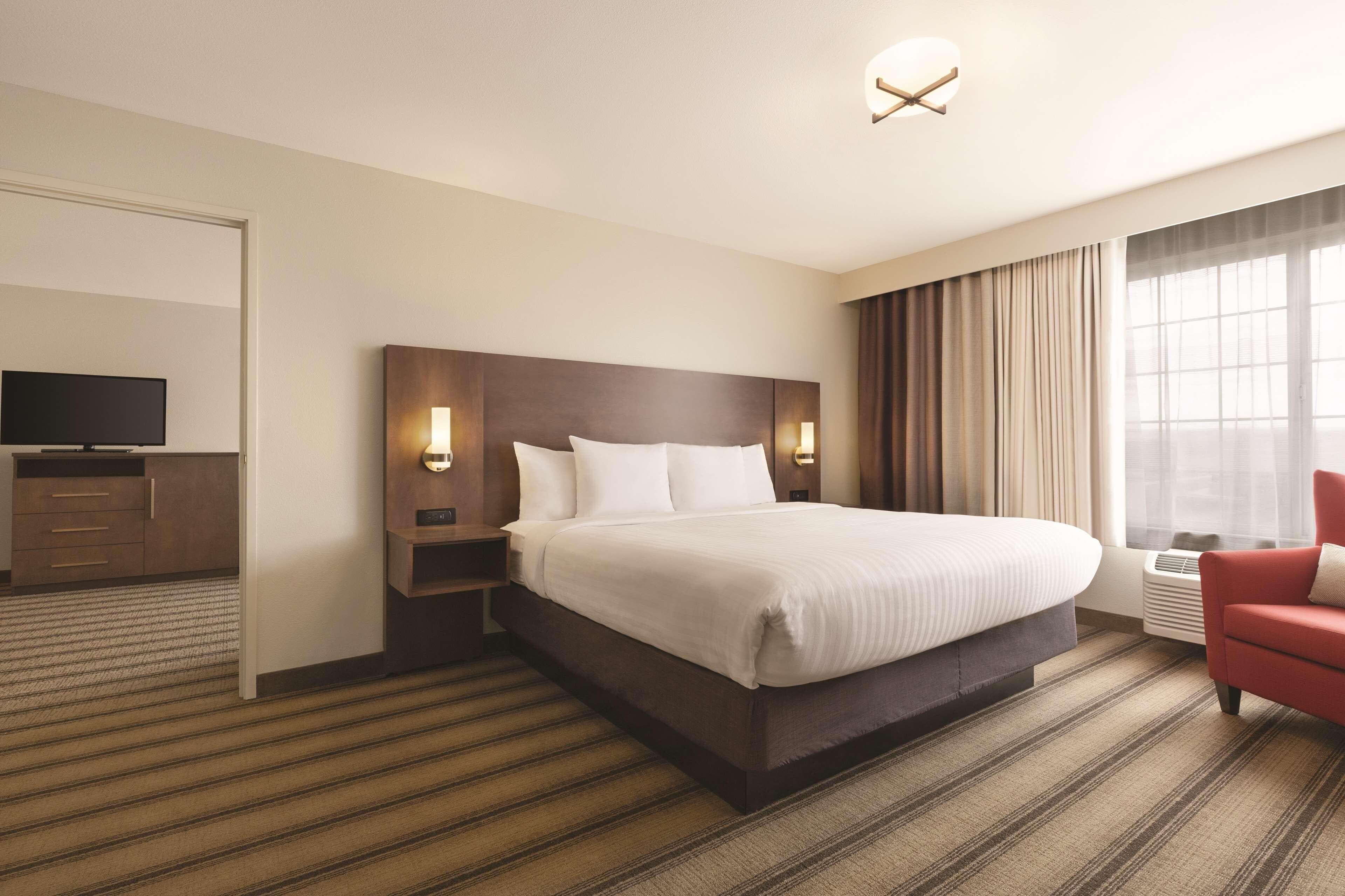 Country Inn & Suites by Radisson, Billings, MT — 14