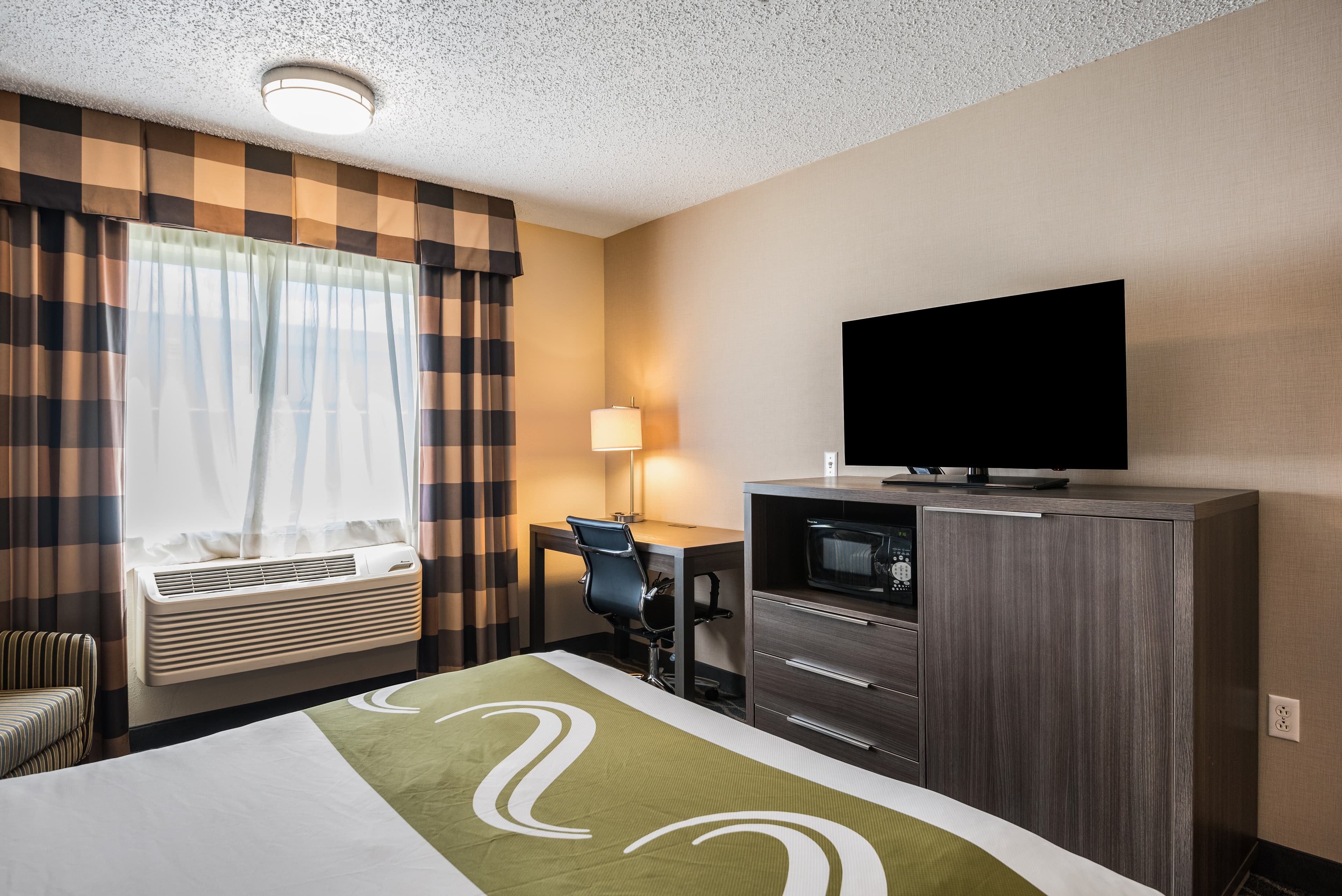 Quality Inn & Suites Missoula Westside - Image 5
