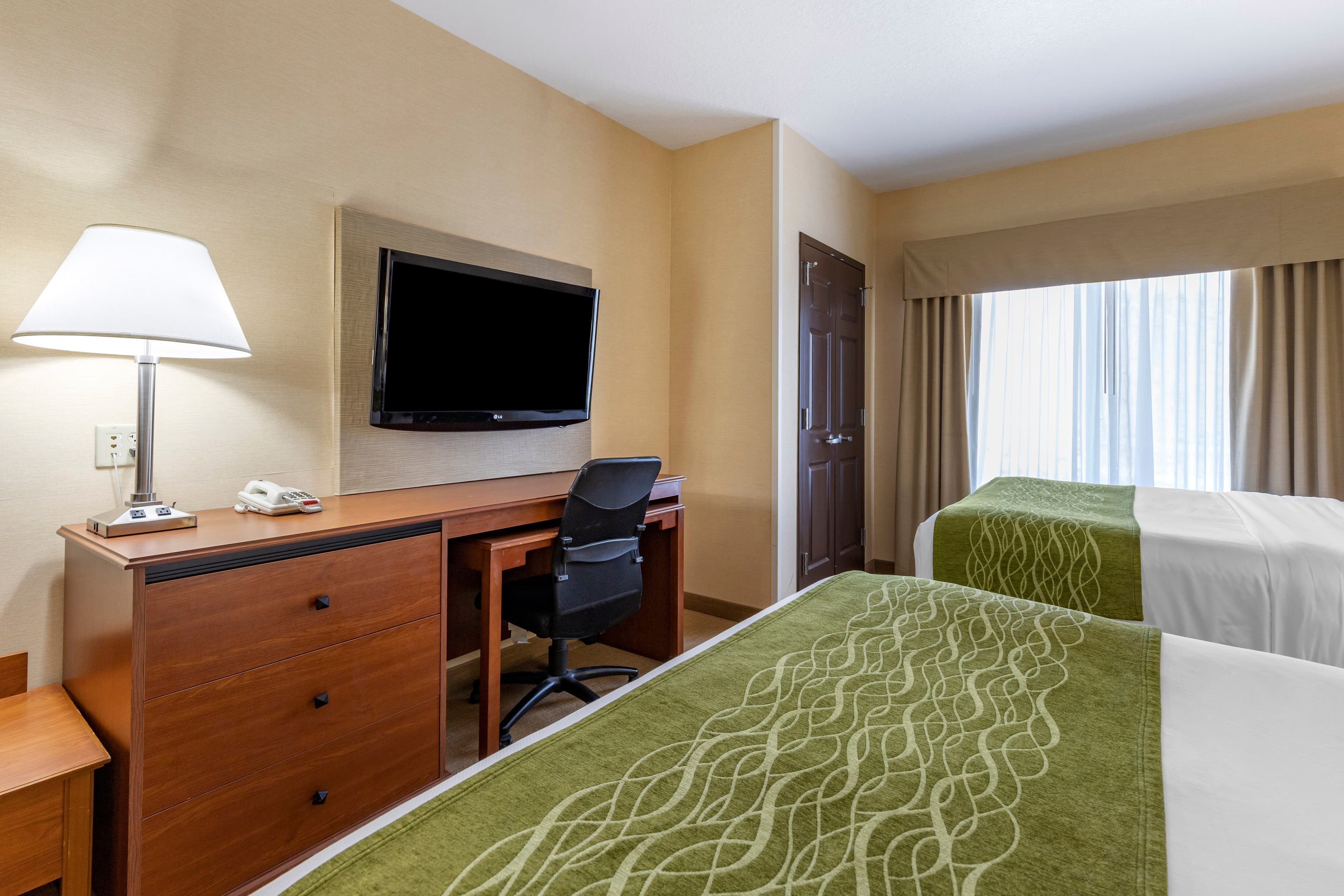 Comfort Inn & Suites Gateway to Glacier National Park - Image 4