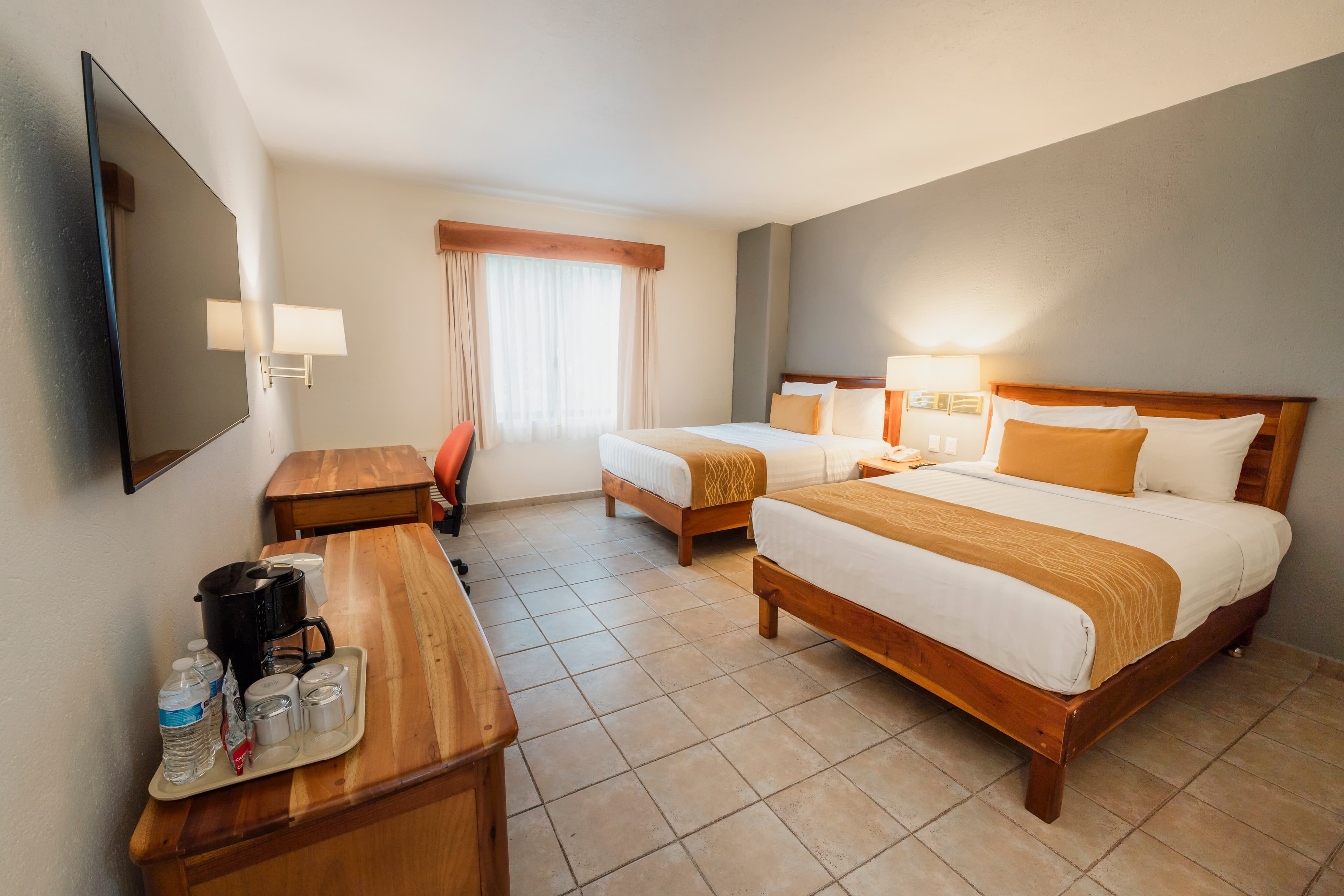 Comfort Inn Tampico - Image 3
