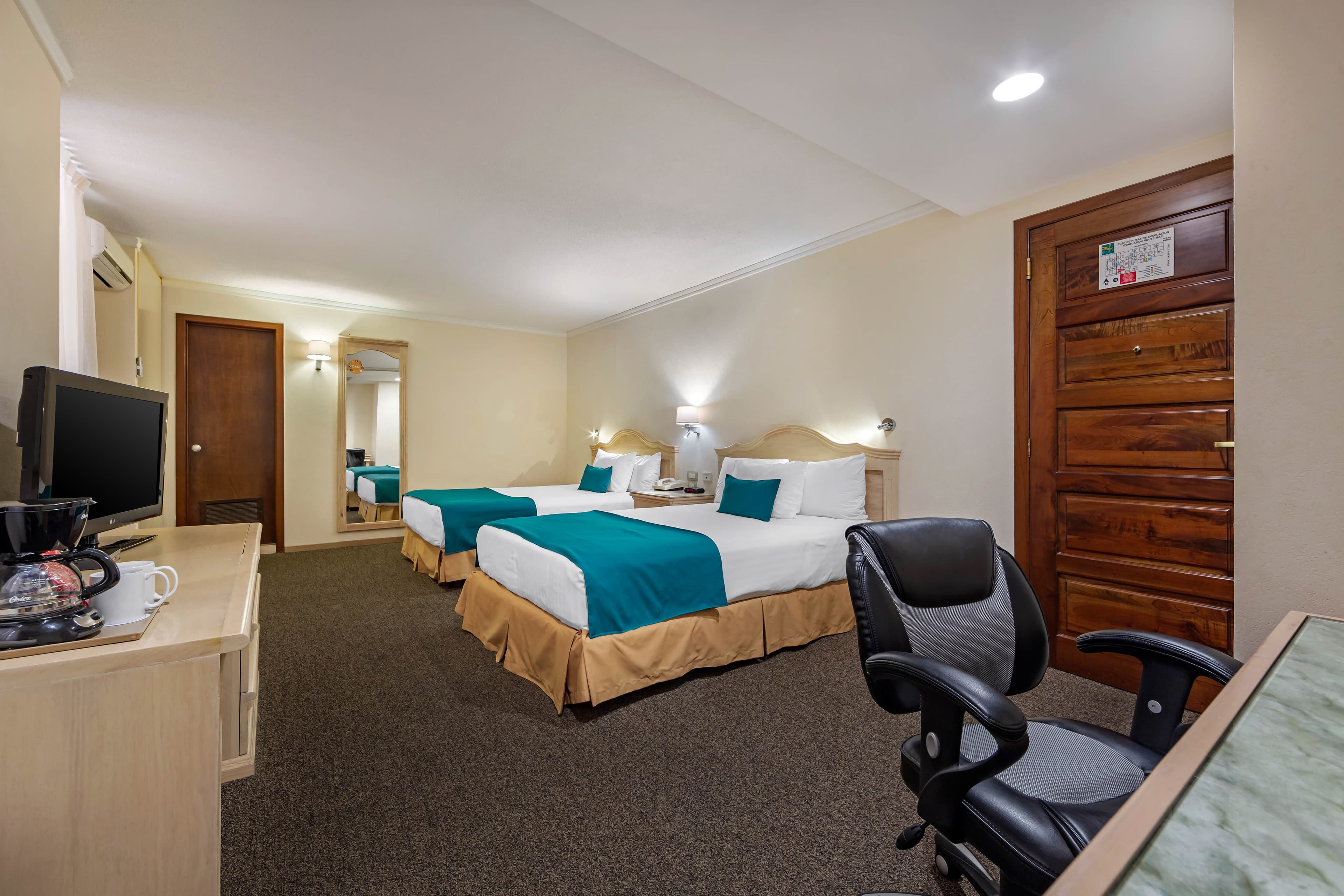 Quality Inn Aguascalientes — 7