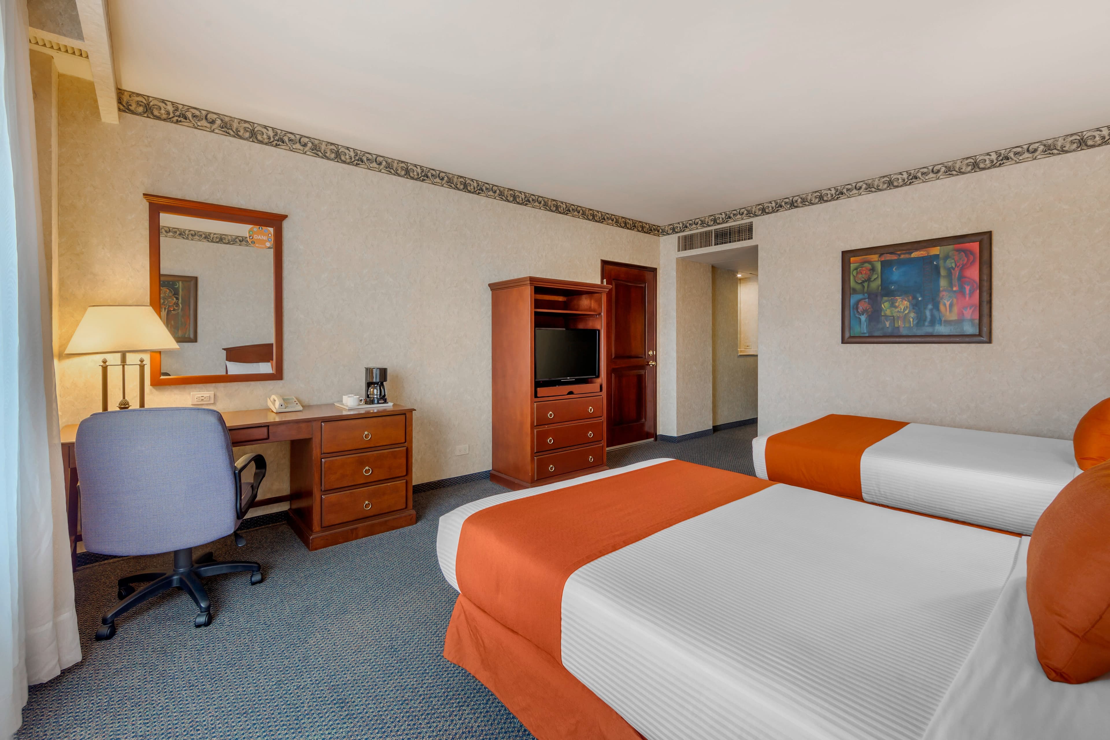 Quality Inn Monterrey La Fe - Image 5