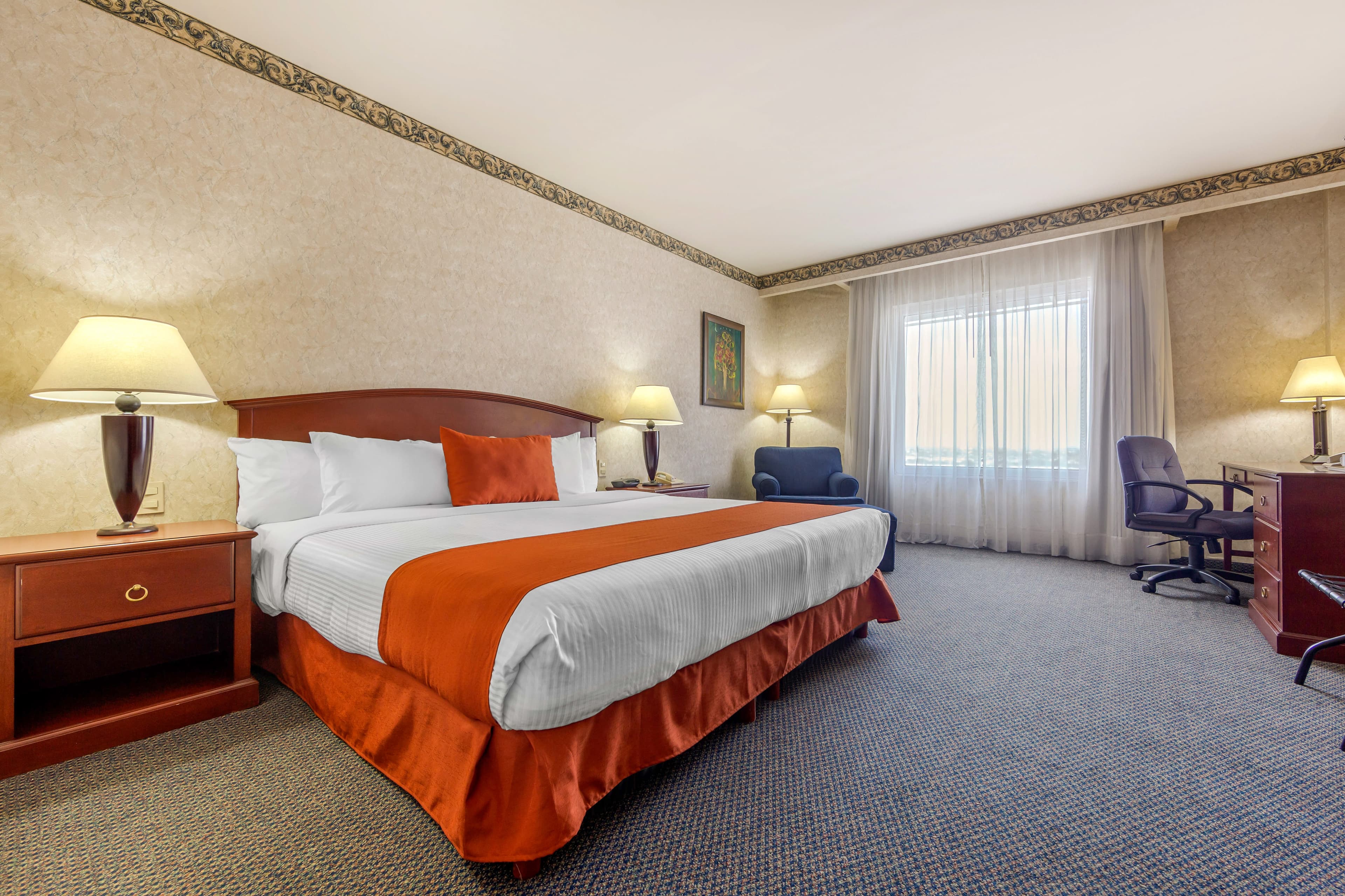 Quality Inn Monterrey La Fe — 9