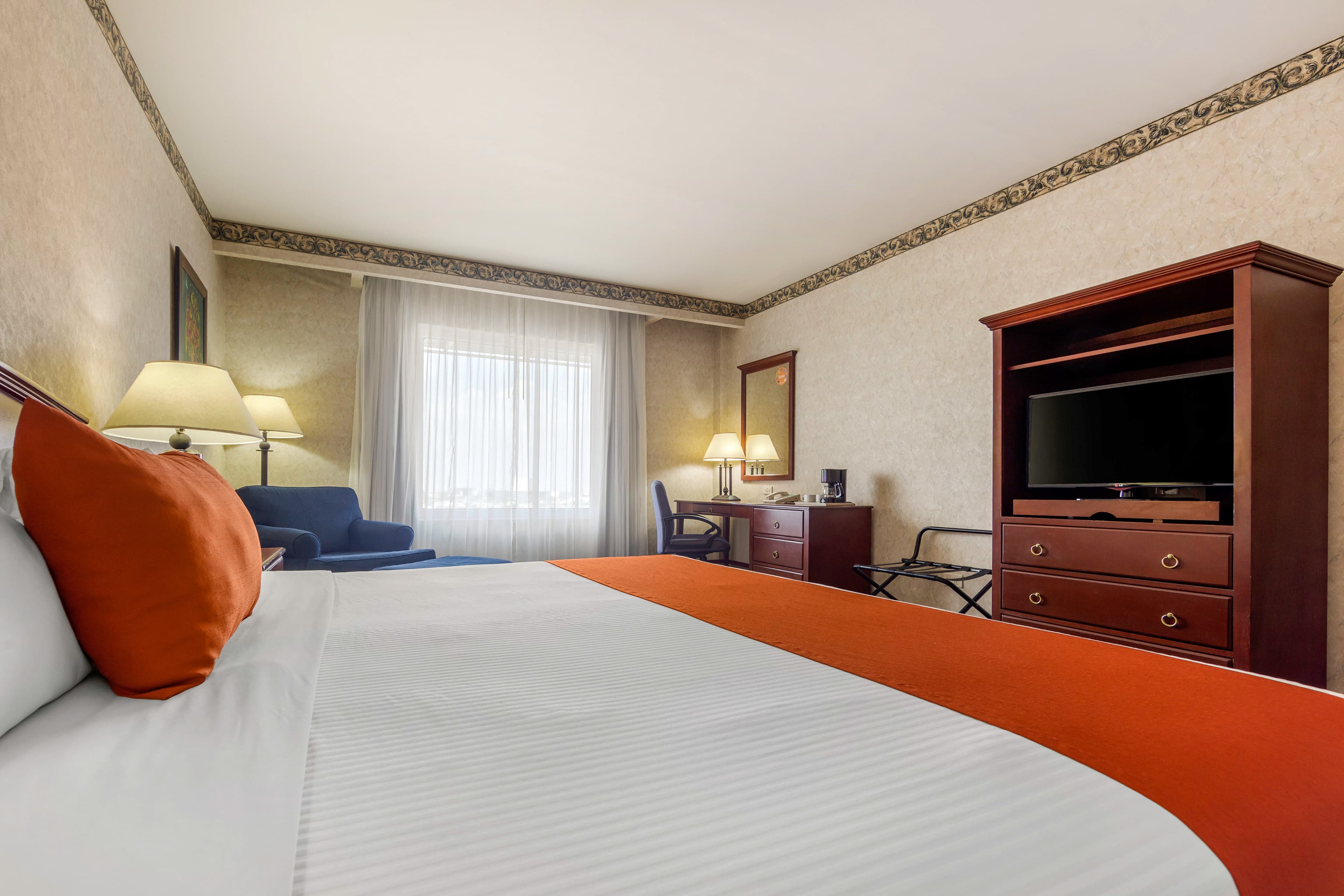 Quality Inn Monterrey La Fe — 10