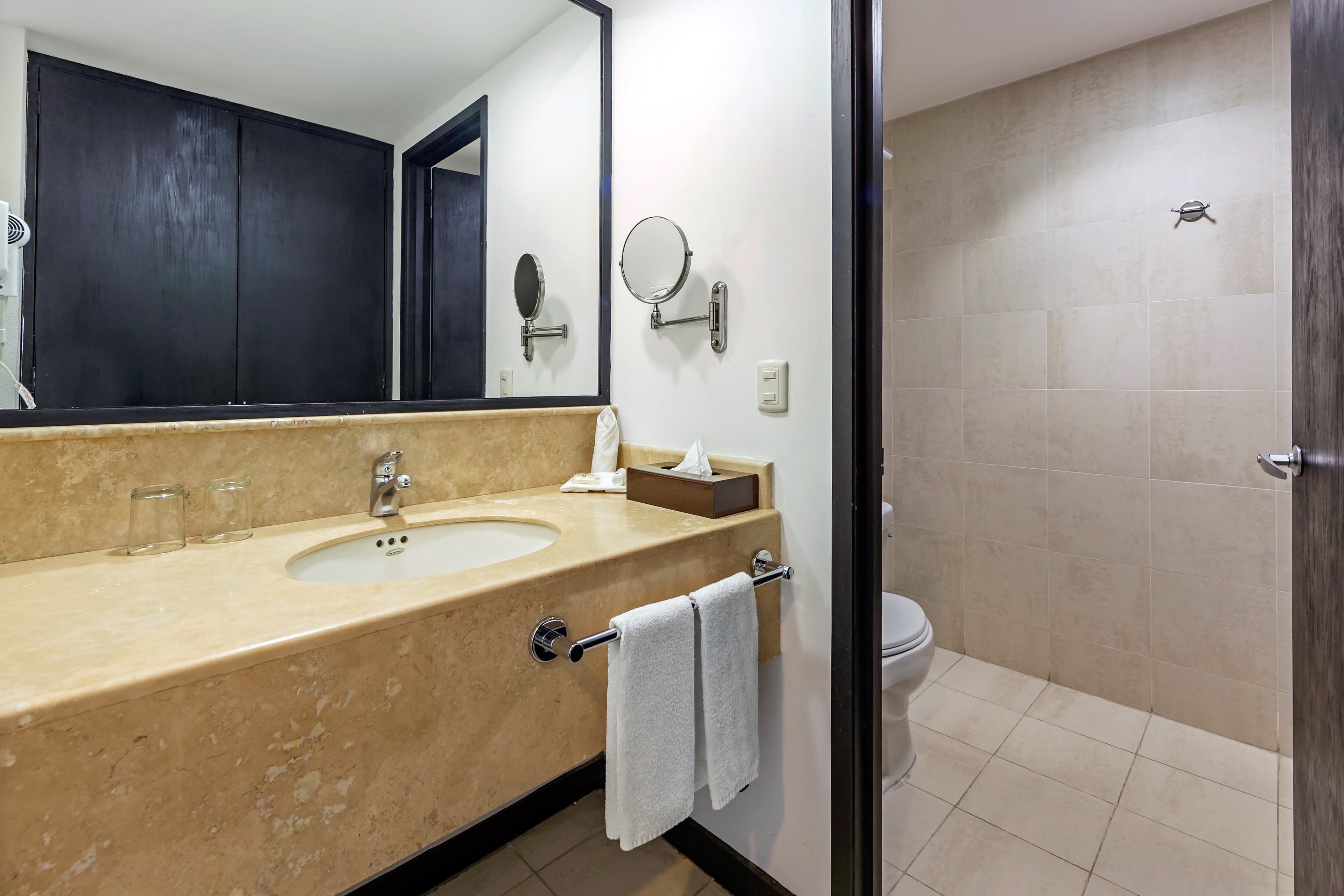 Comfort Inn Morelia — 10