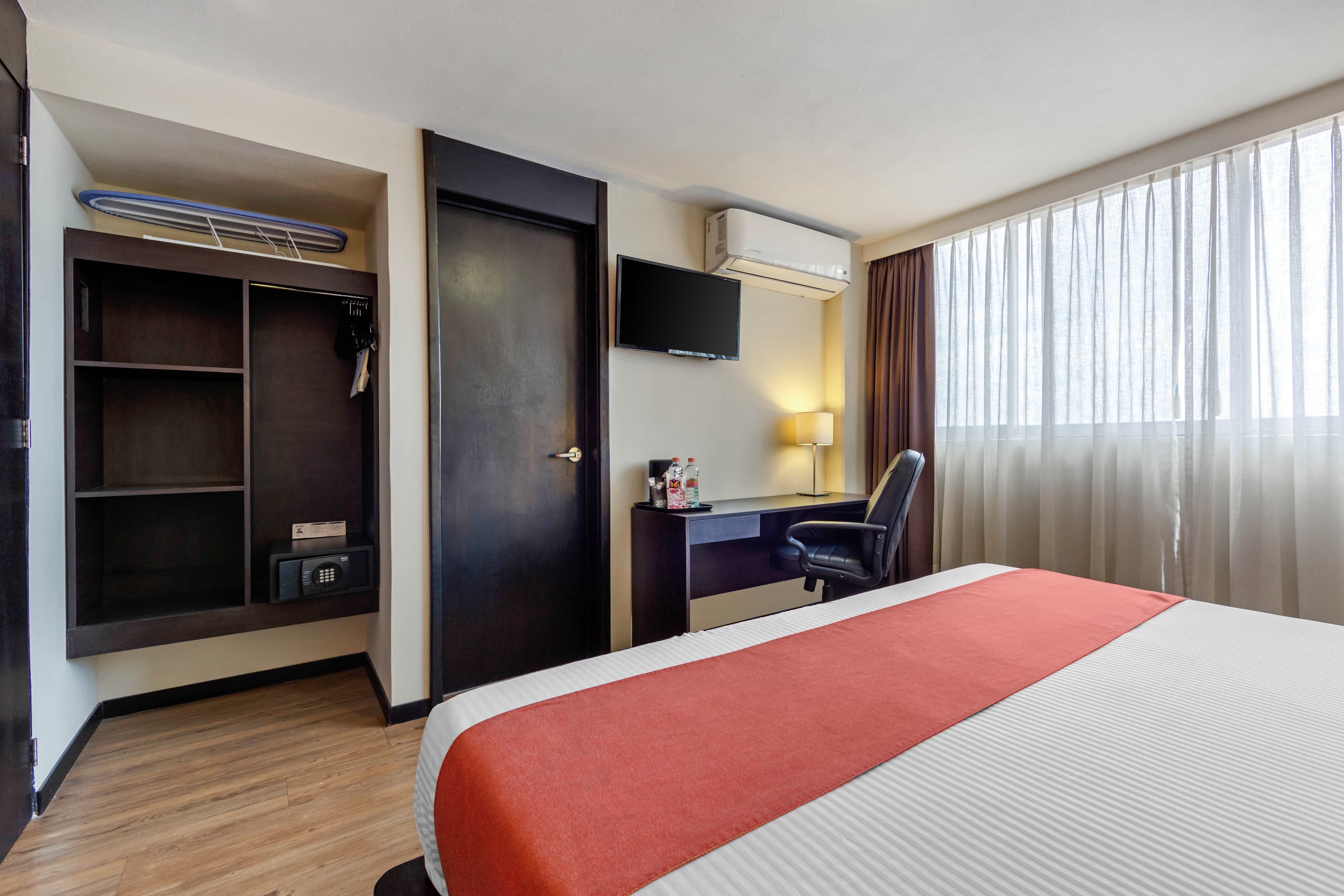 Comfort Inn San Luis Potosi — 9