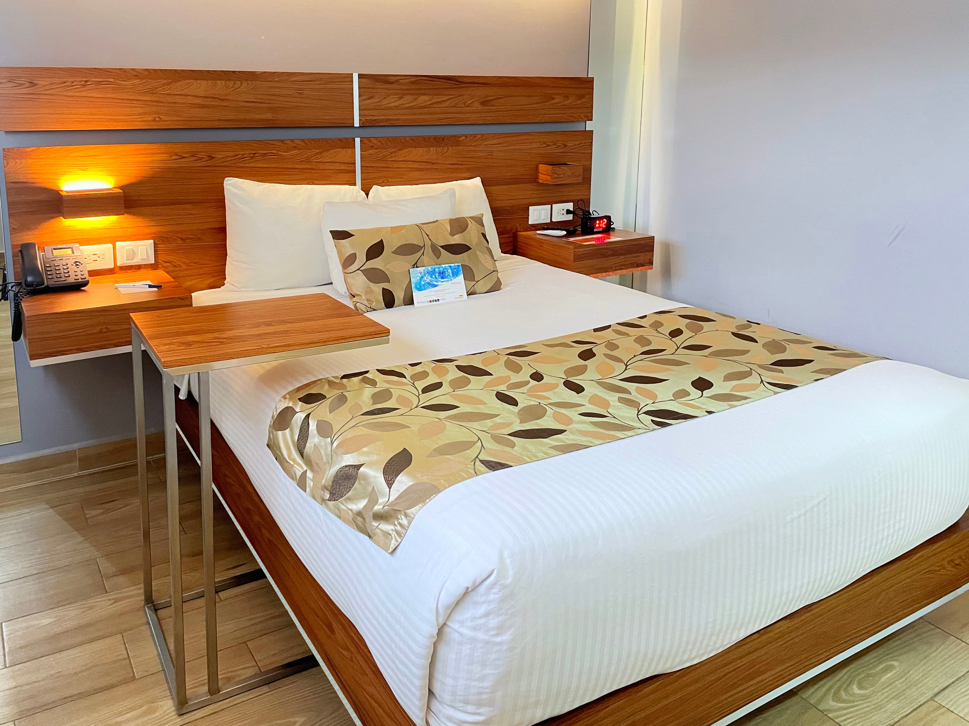 Sleep Inn Mexicali - Image 4