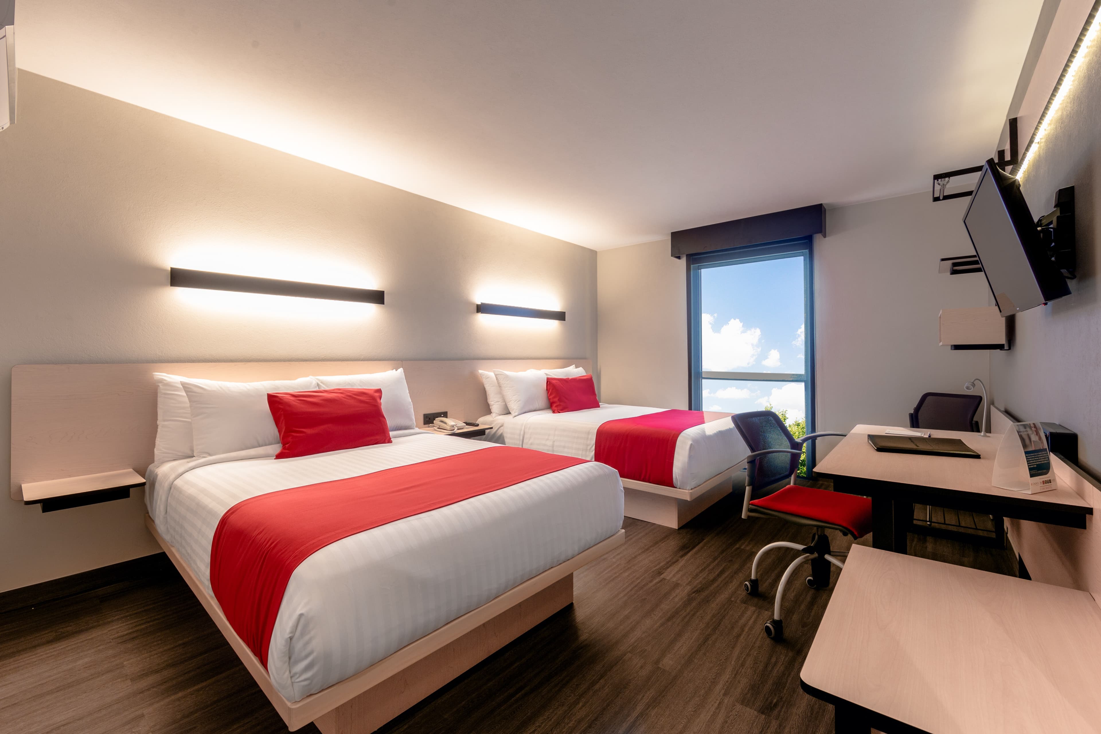 Comfort Inn Delicias - Image 2