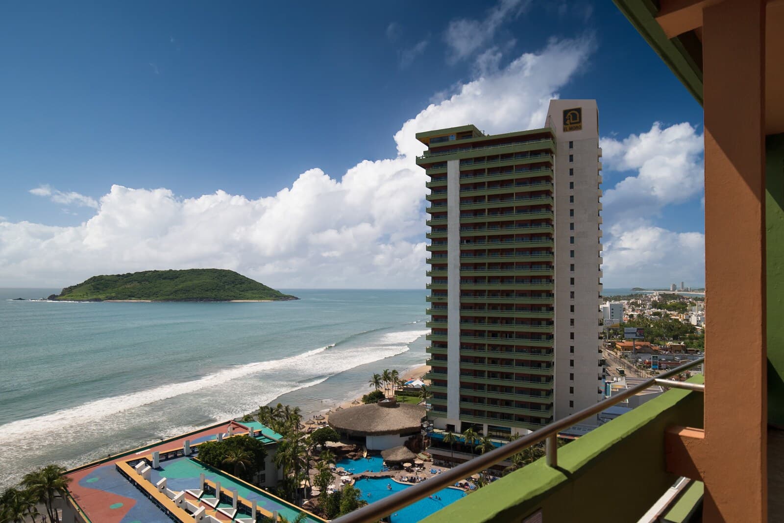 El Cid El Moro Beach Hotel - Image 1