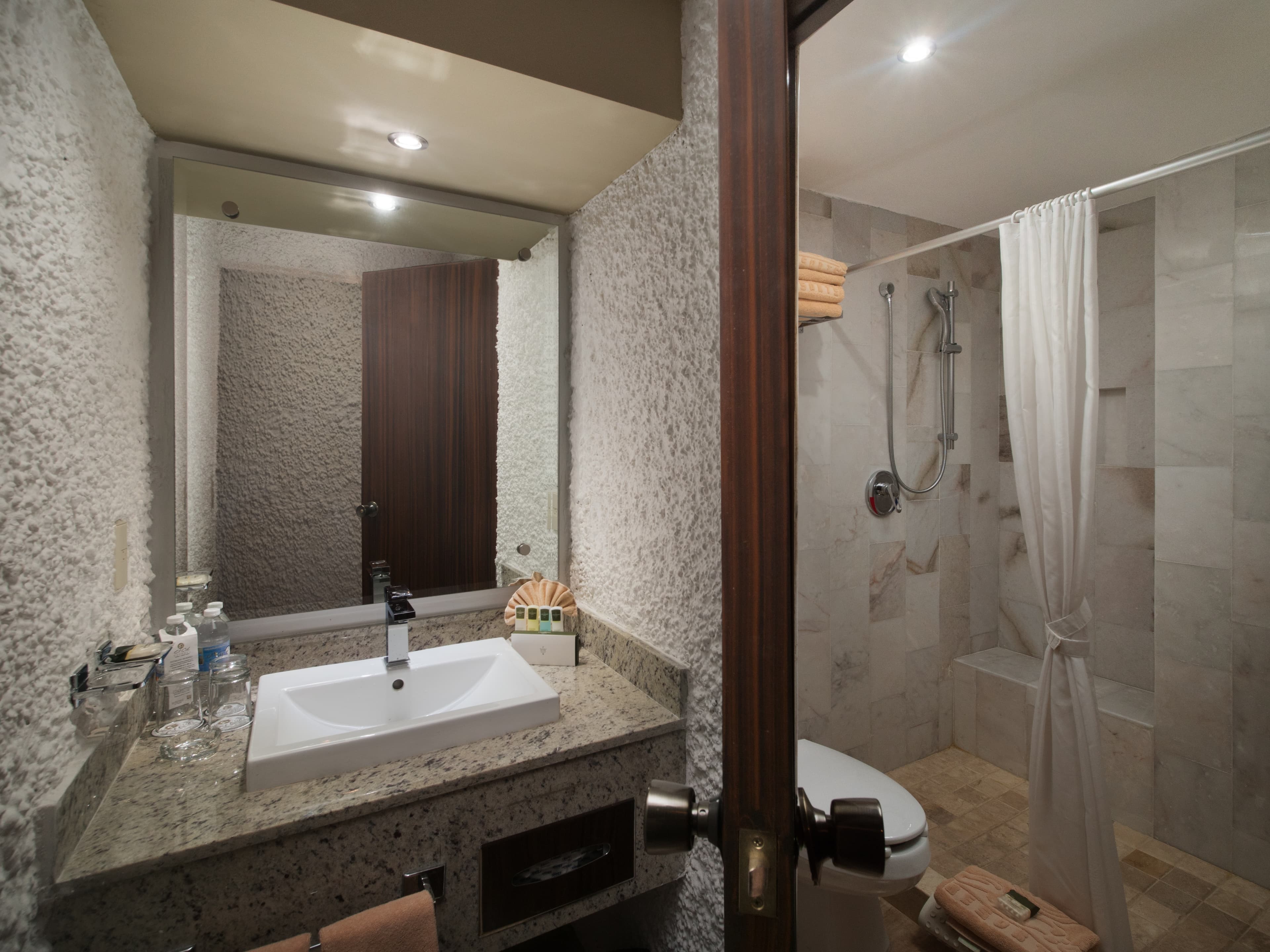 El Cid El Moro Beach Hotel - Image 3