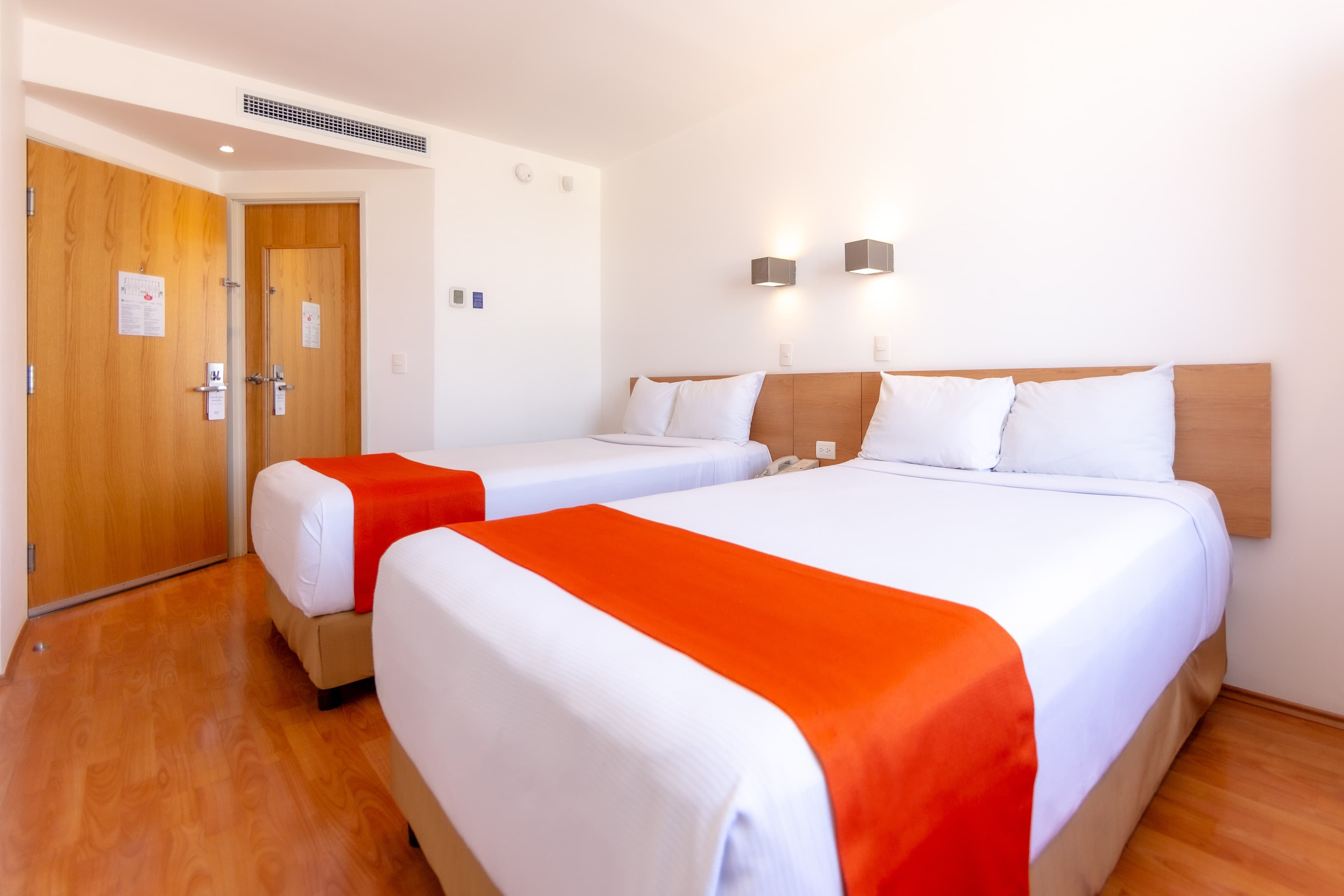 Sleep Inn Leon Antares — 8