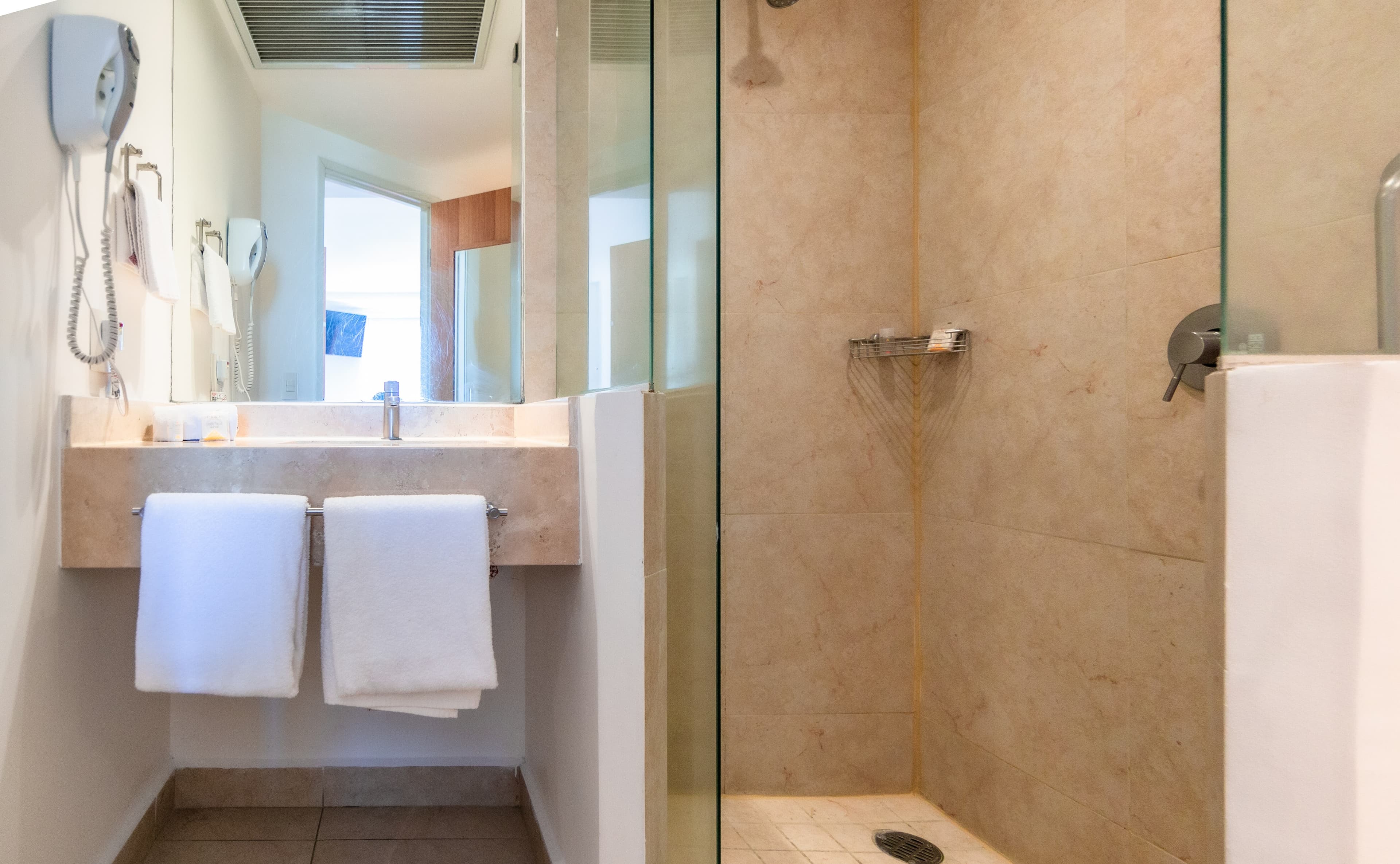 Sleep Inn Leon Antares — 12
