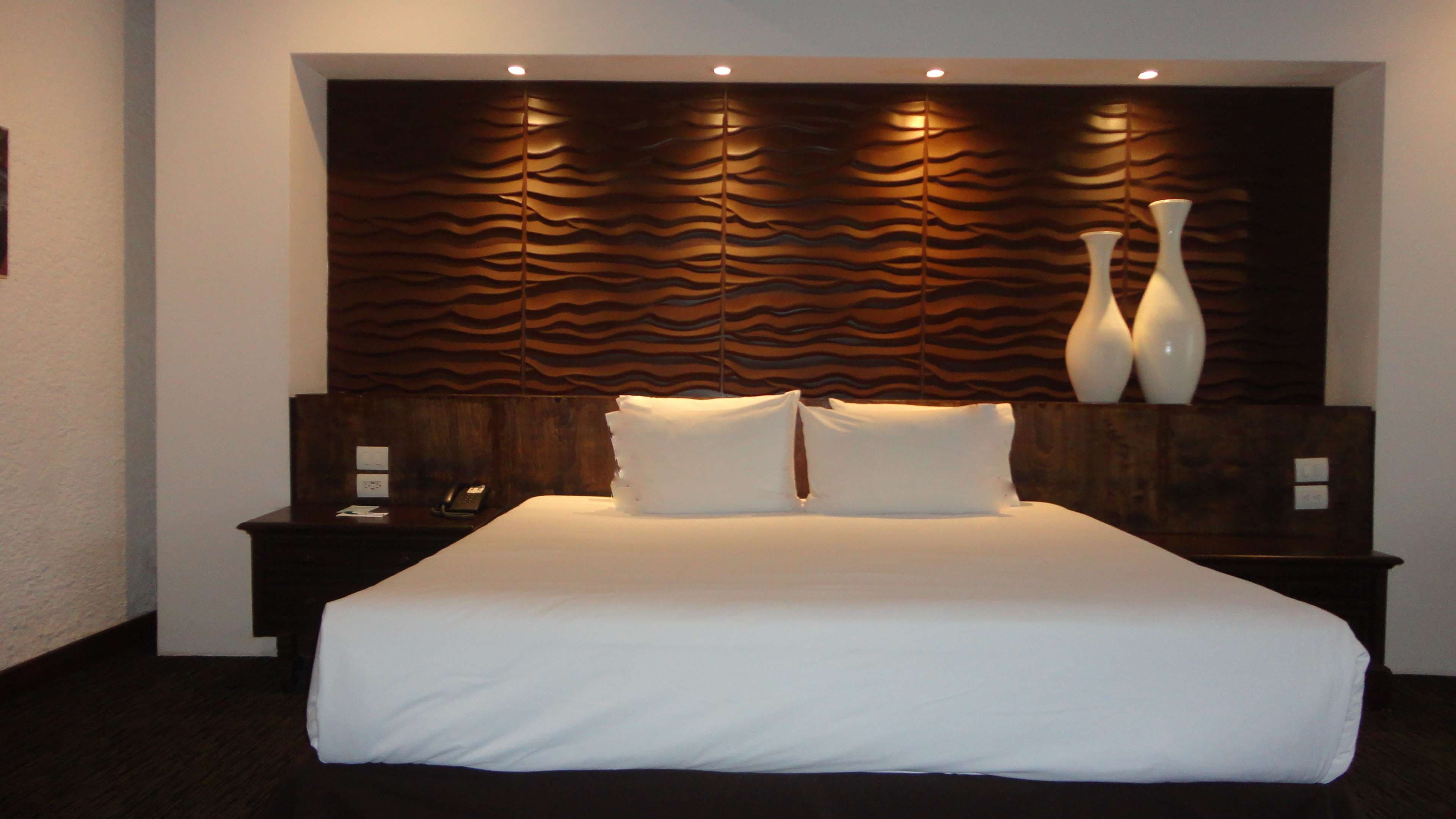 Radisson Hotel Tapatio Guadalajara - Image 2