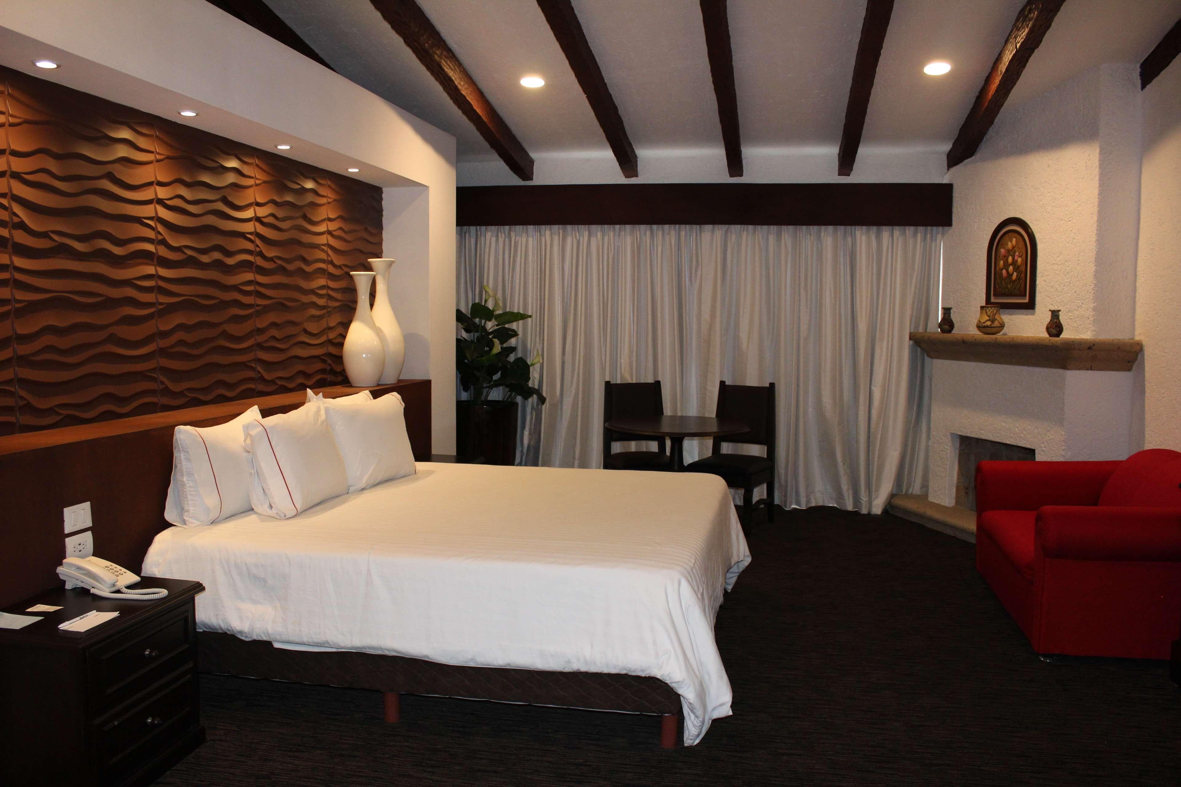 Radisson Hotel Tapatio Guadalajara - Image 5