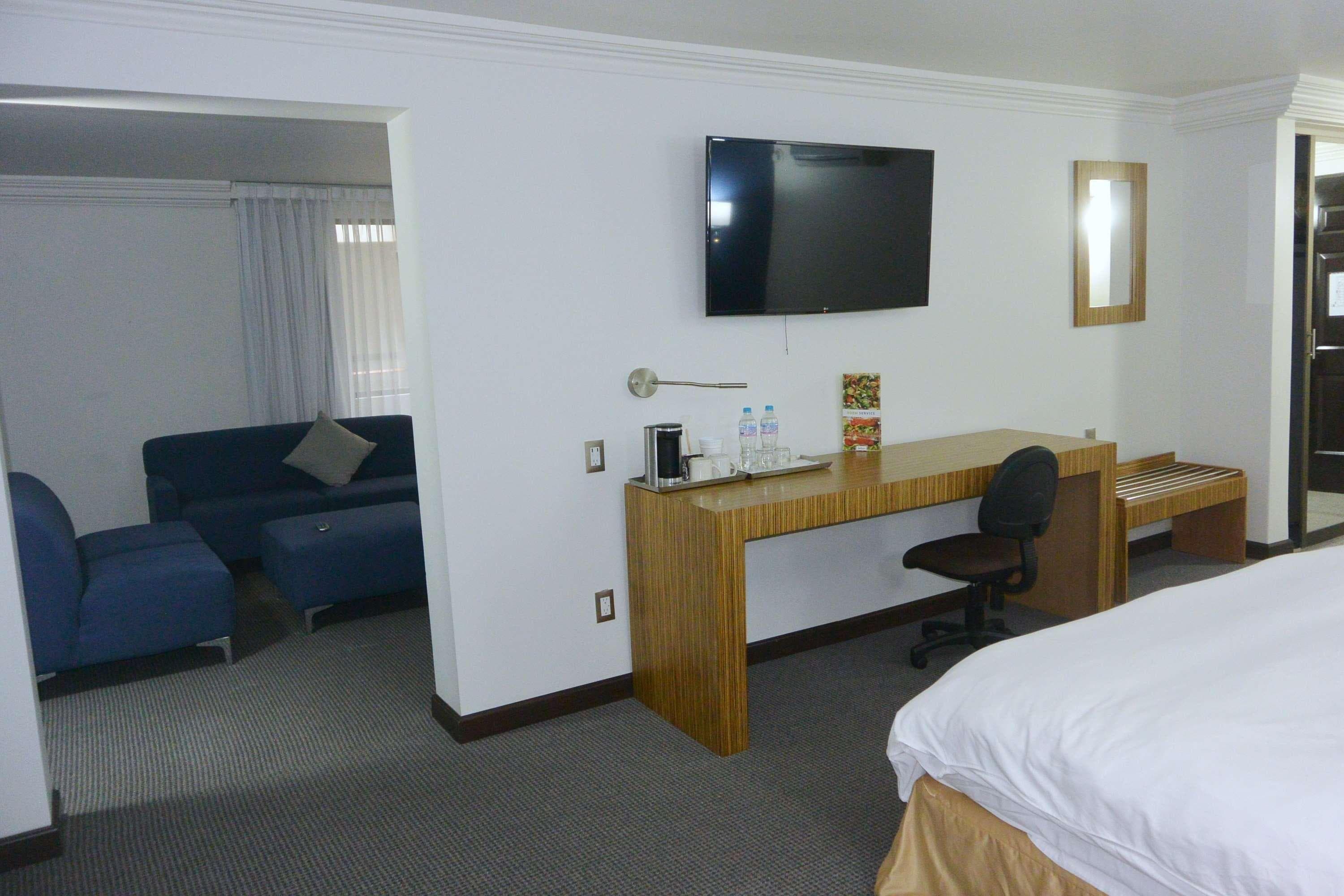 Radisson Hotel & Convention Center Toluca - Image 5