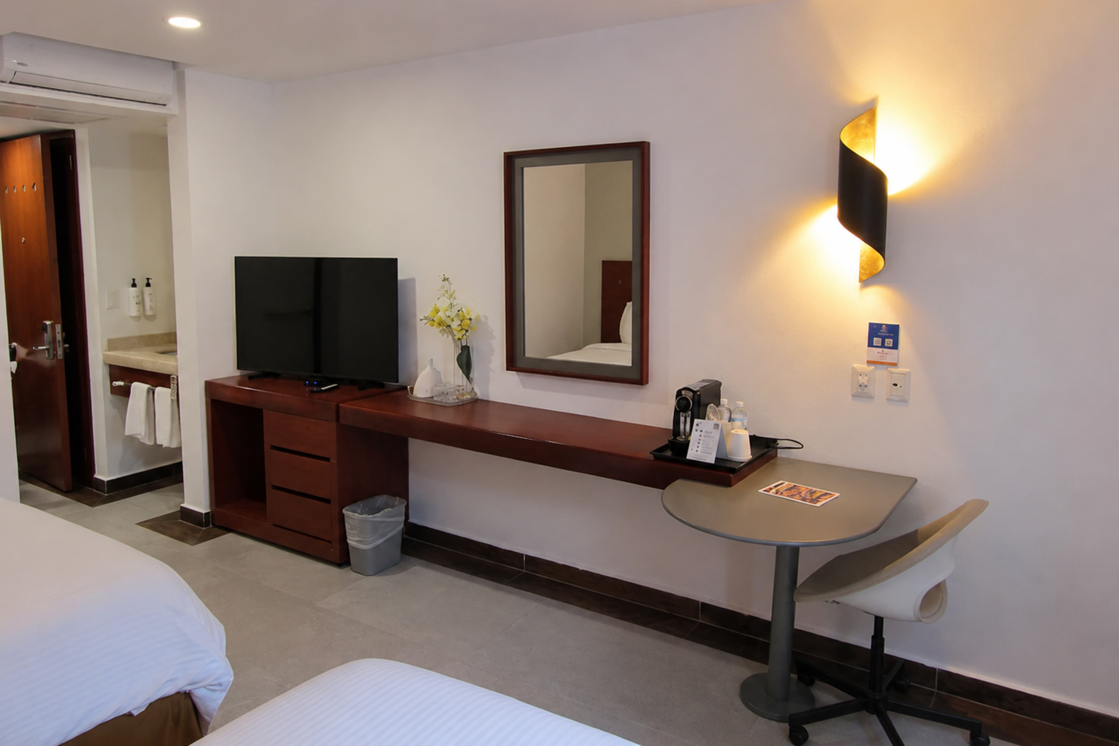 Comfort Inn Queretaro Tecnologico — 3