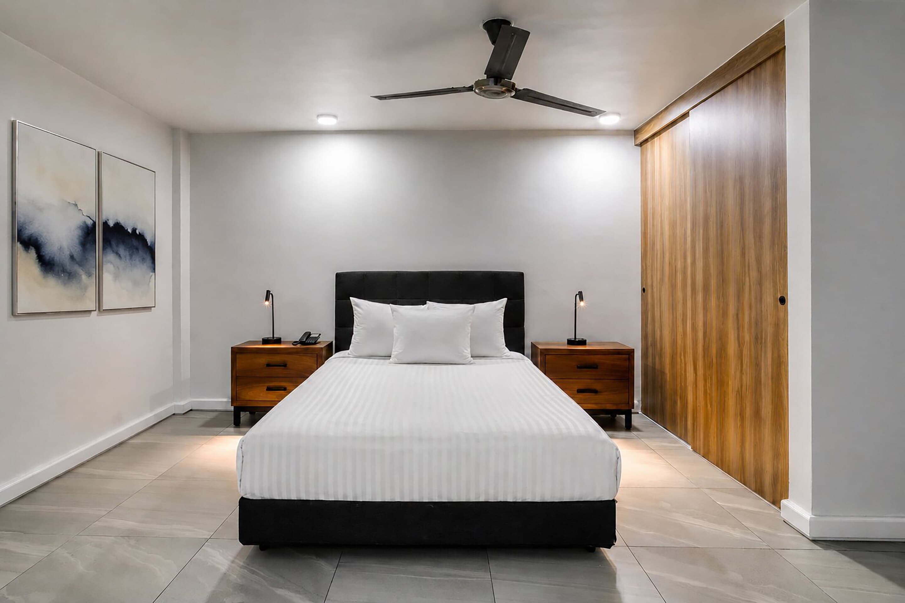 1 Queen Bed, 1 Bedroom Apartment, Larger Room - Image 9