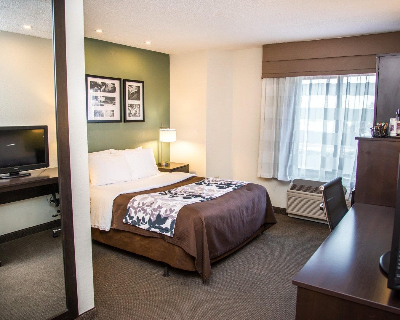 Sleep Inn University Place - Image 4