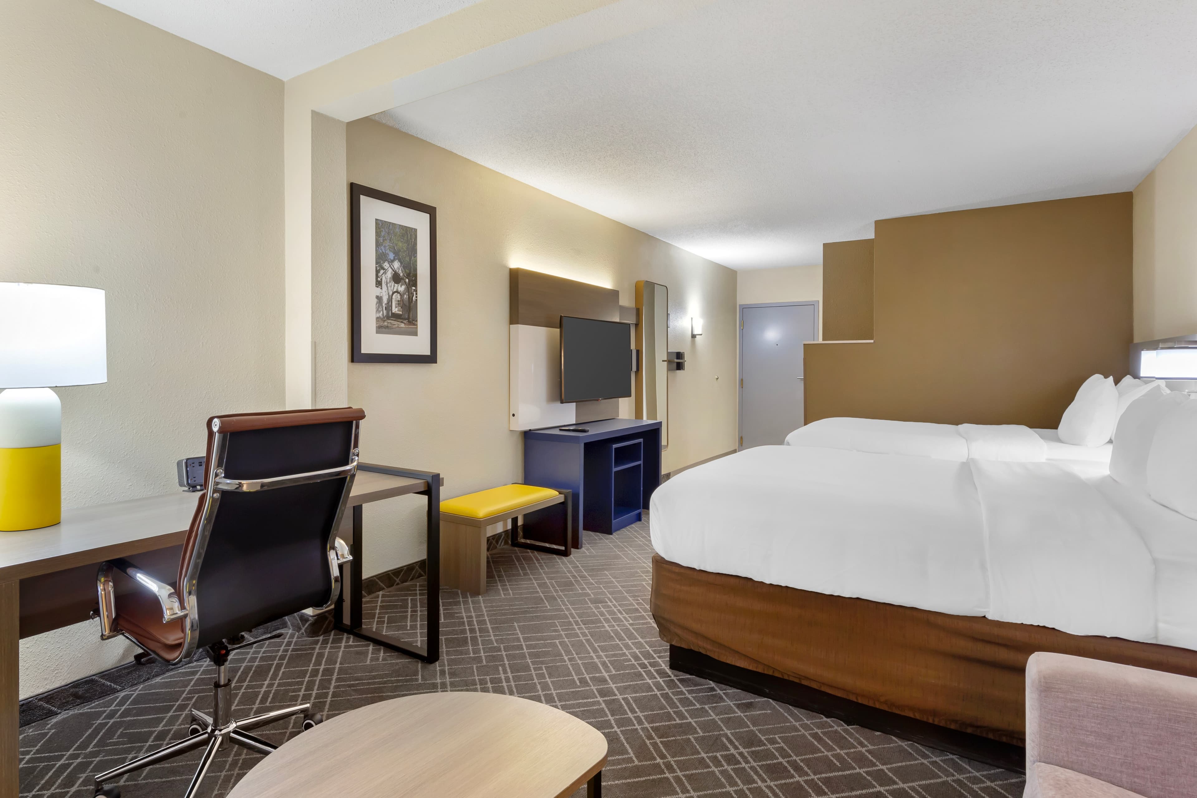 Comfort Suites Hanes Mall — 18