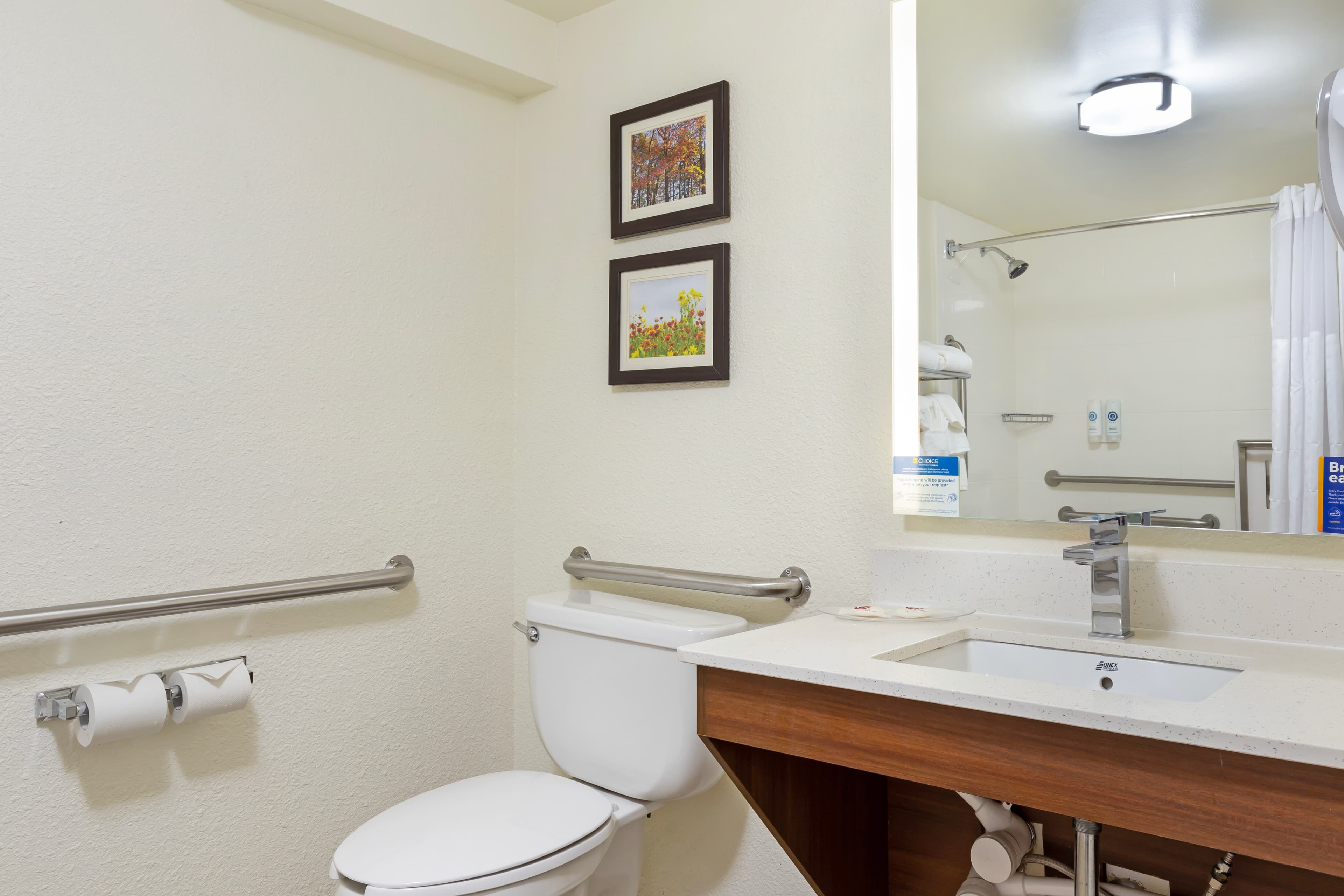Comfort Suites Hanes Mall — 10
