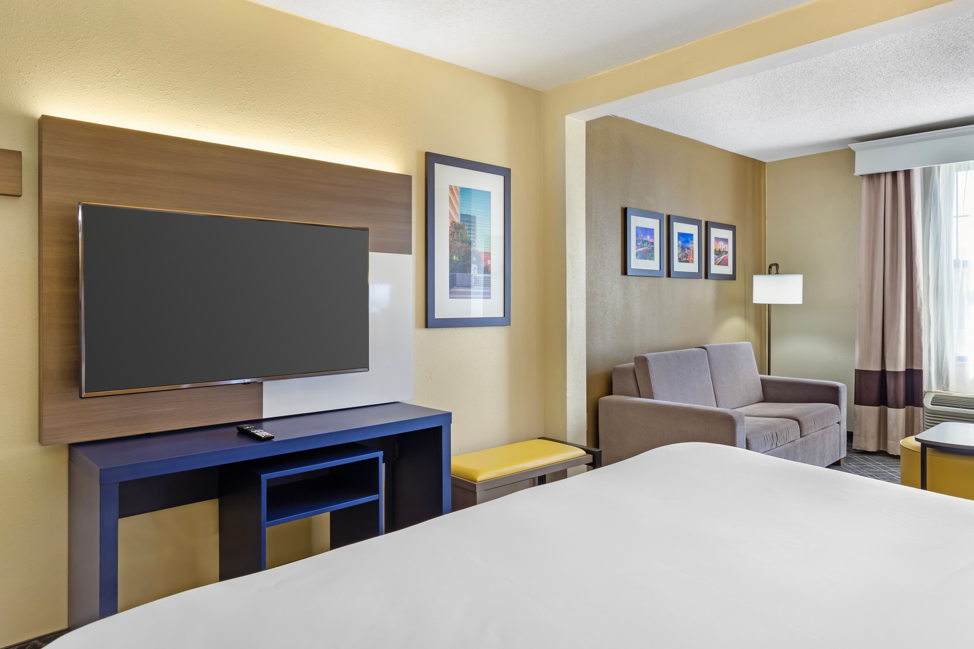 Comfort Suites Hanes Mall — 13