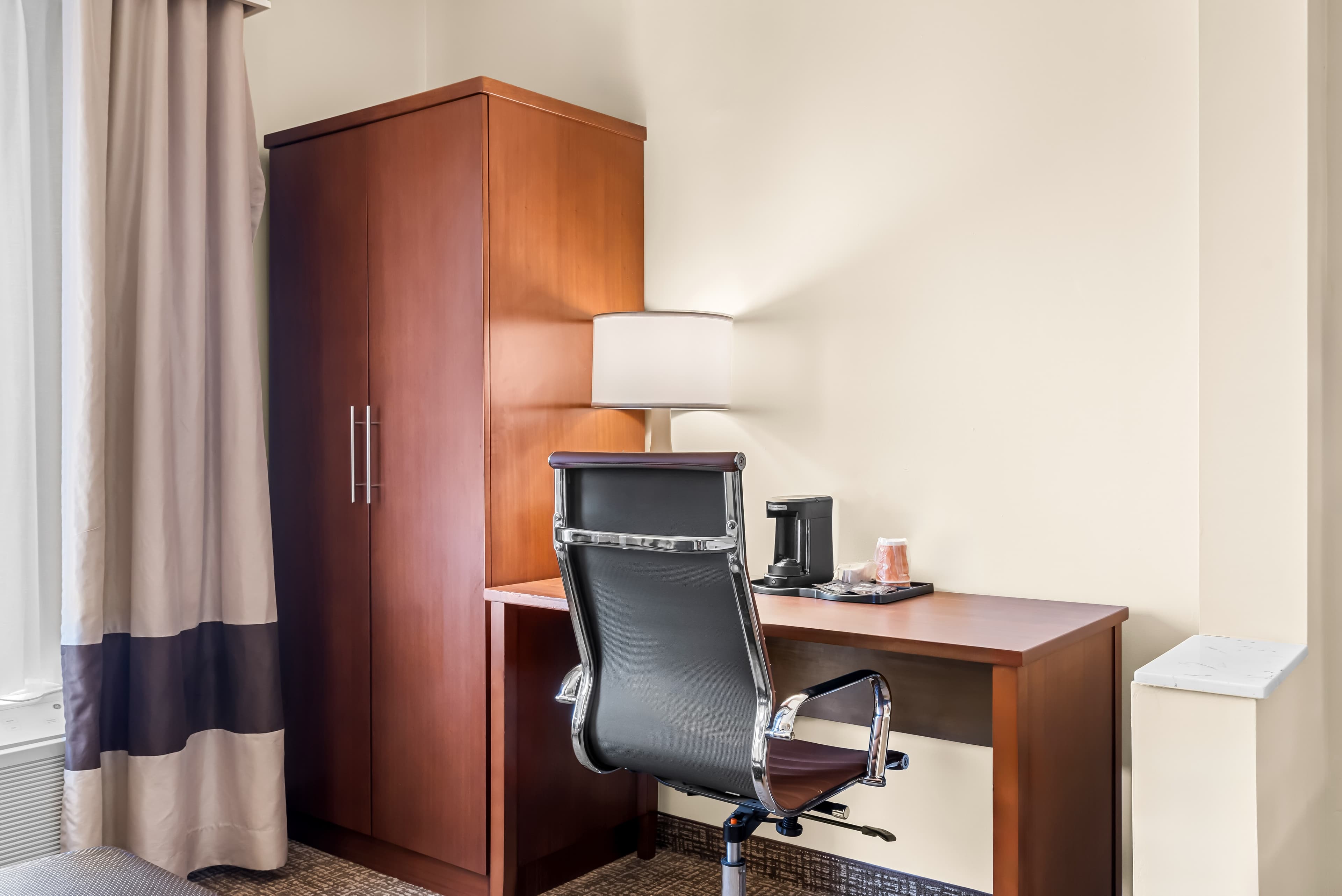 Comfort Suites Near Camp Lejeune - Image 4