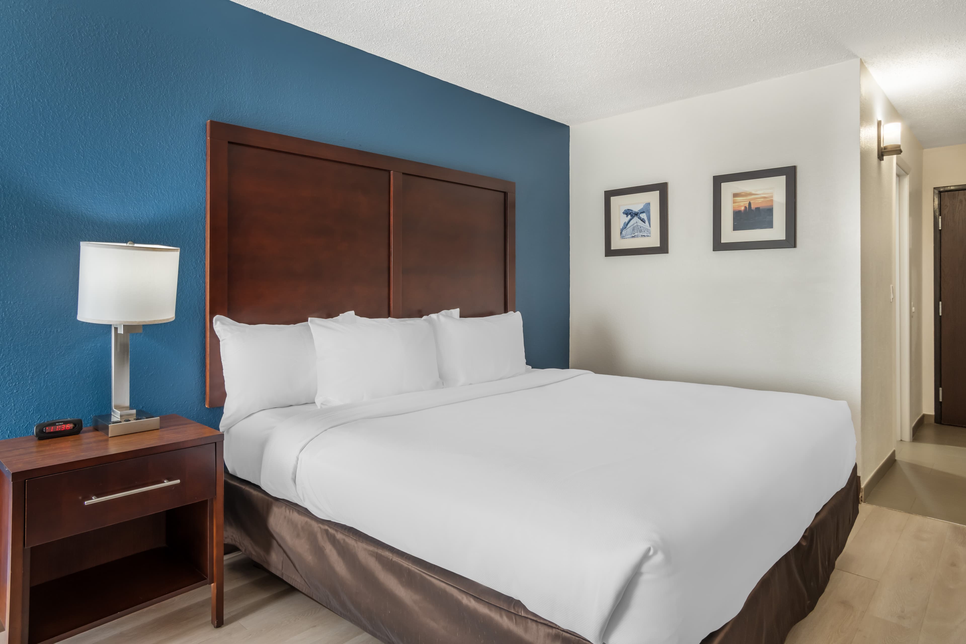 Comfort Inn Charlotte Airport Uptown — 11
