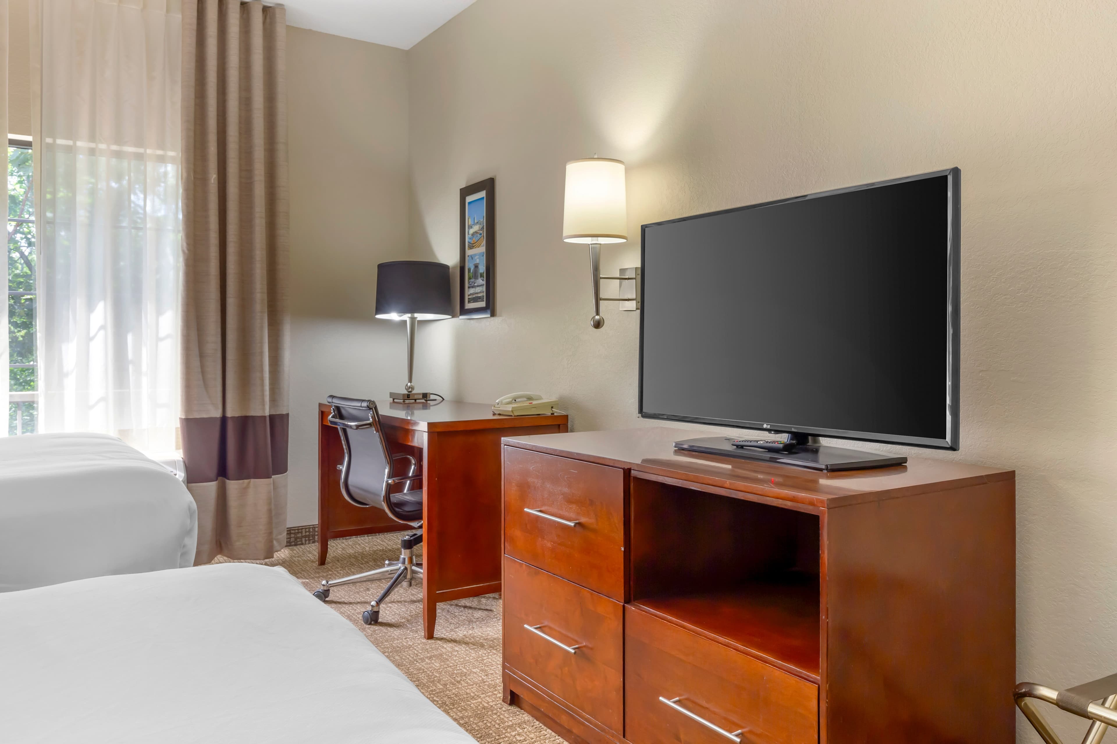 Comfort Suites Regency Park — 26