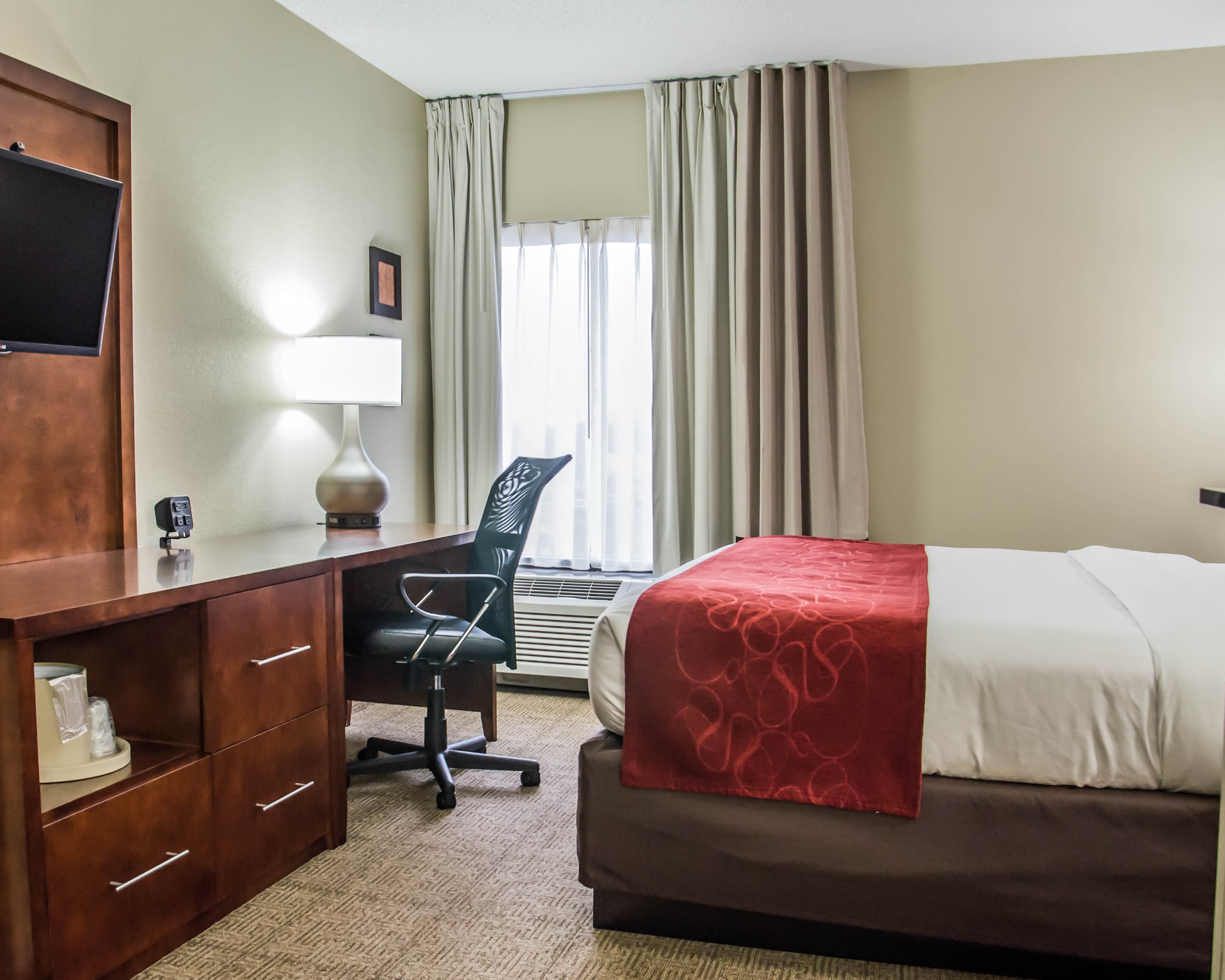 Comfort Suites University - Research Park — 8