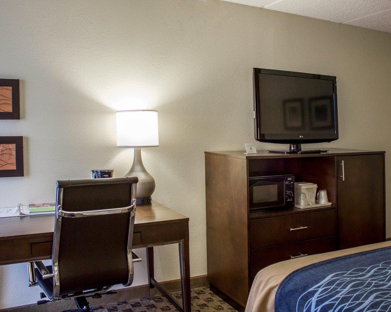 Comfort Inn & Suites Fuquay Varina - Image 4
