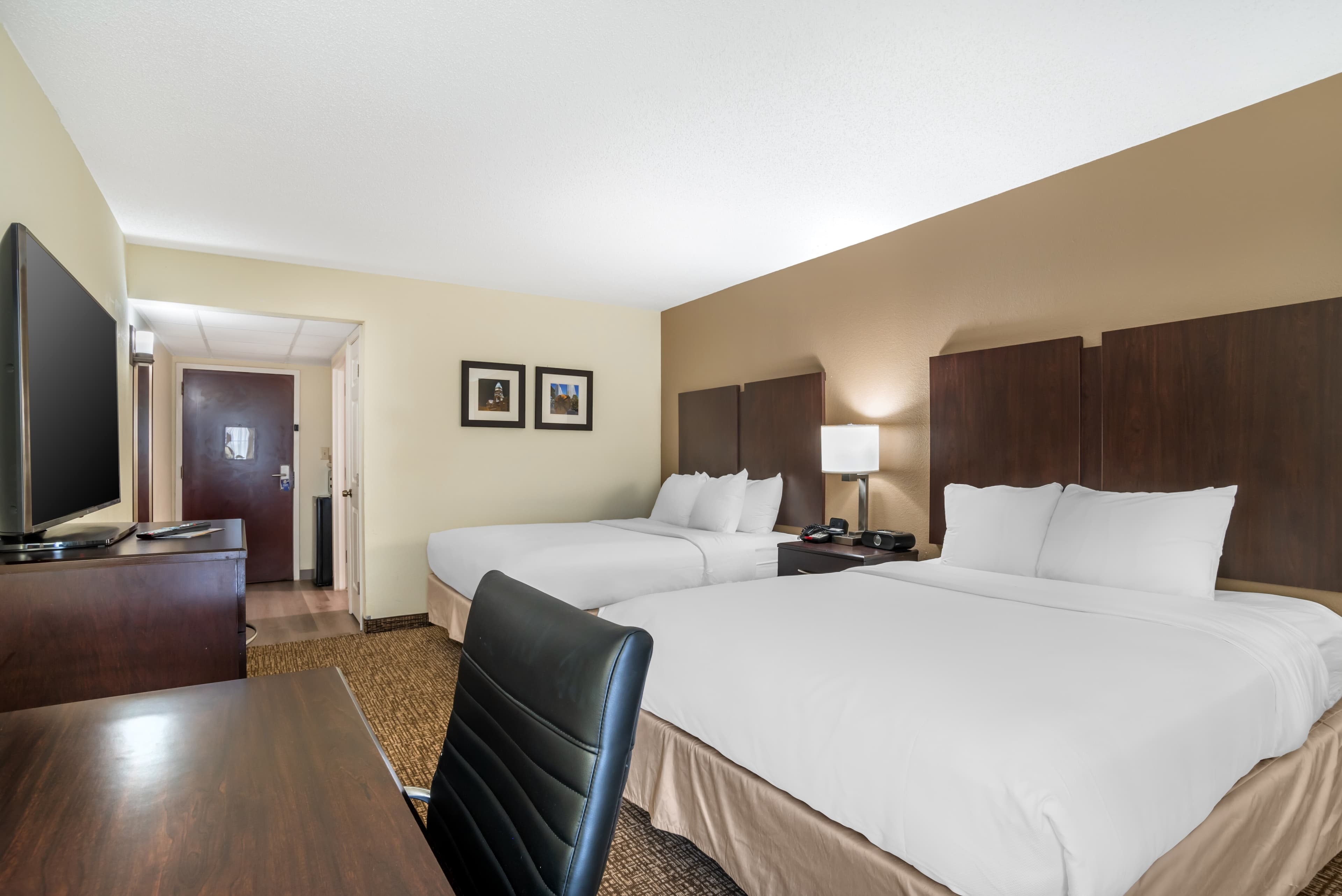 Comfort Inn & Suites Cornelius Lake Norman — 12