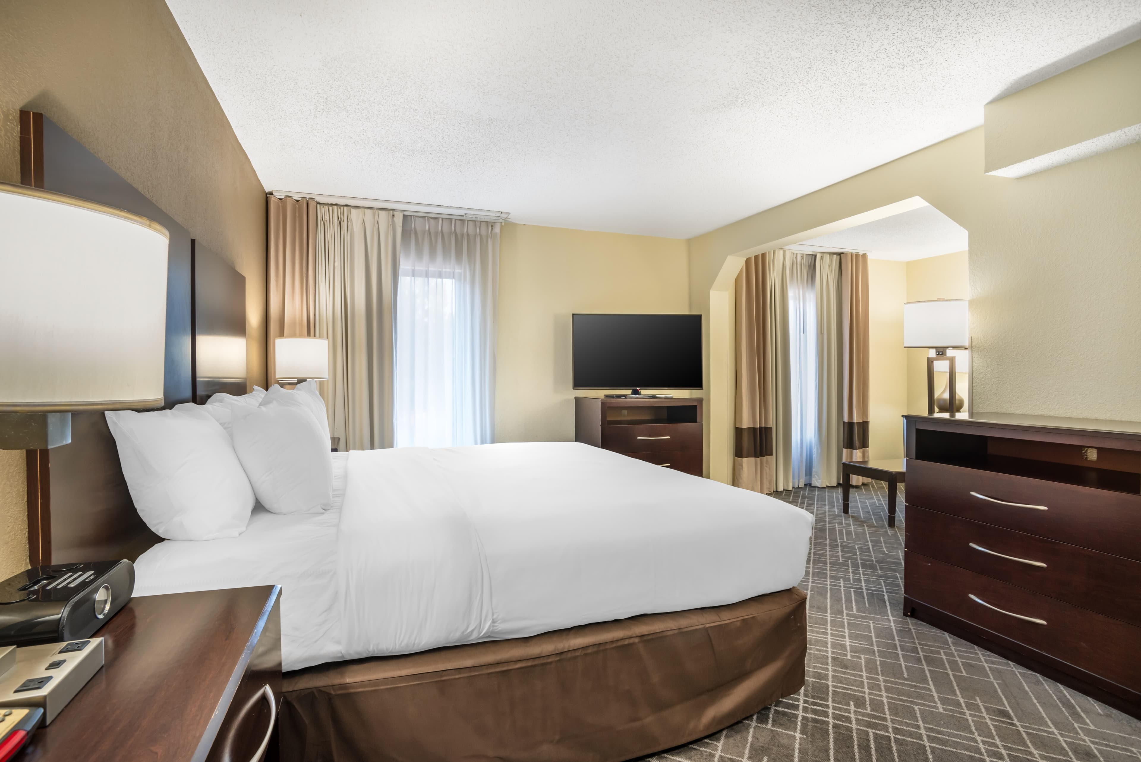 Comfort Inn & Suites Cornelius Lake Norman — 14